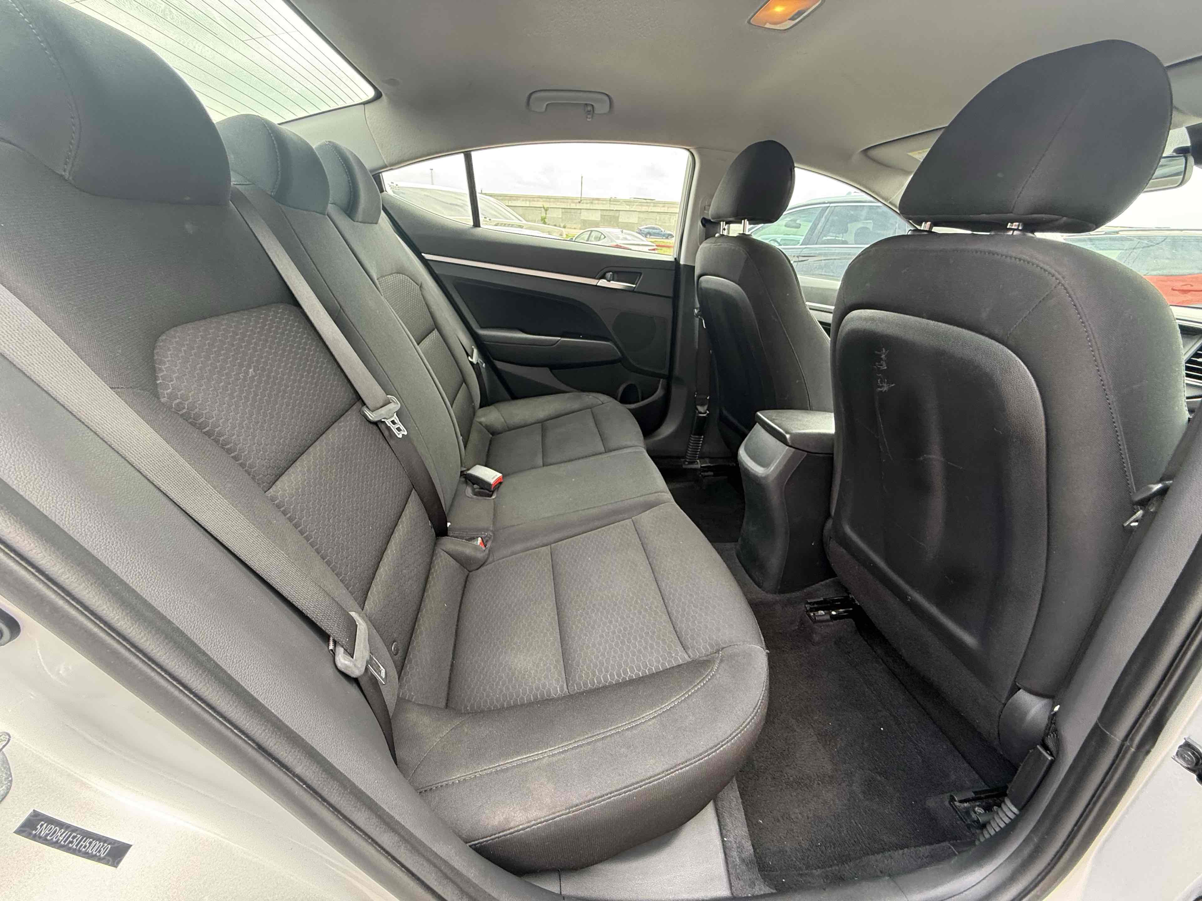 2020 Hyundai Elantra SEL - Photo 7