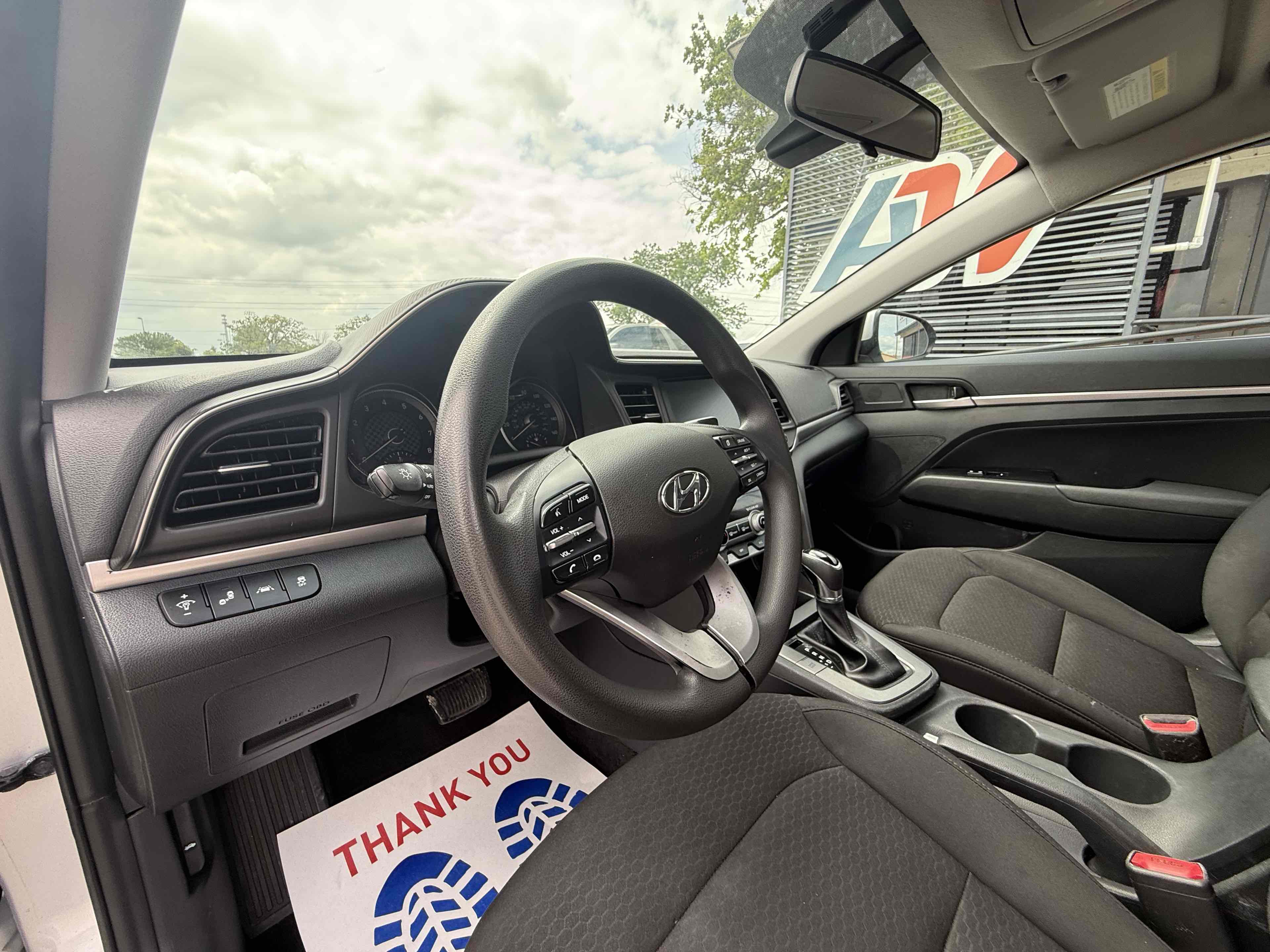 2020 Hyundai Elantra SEL - Photo 13