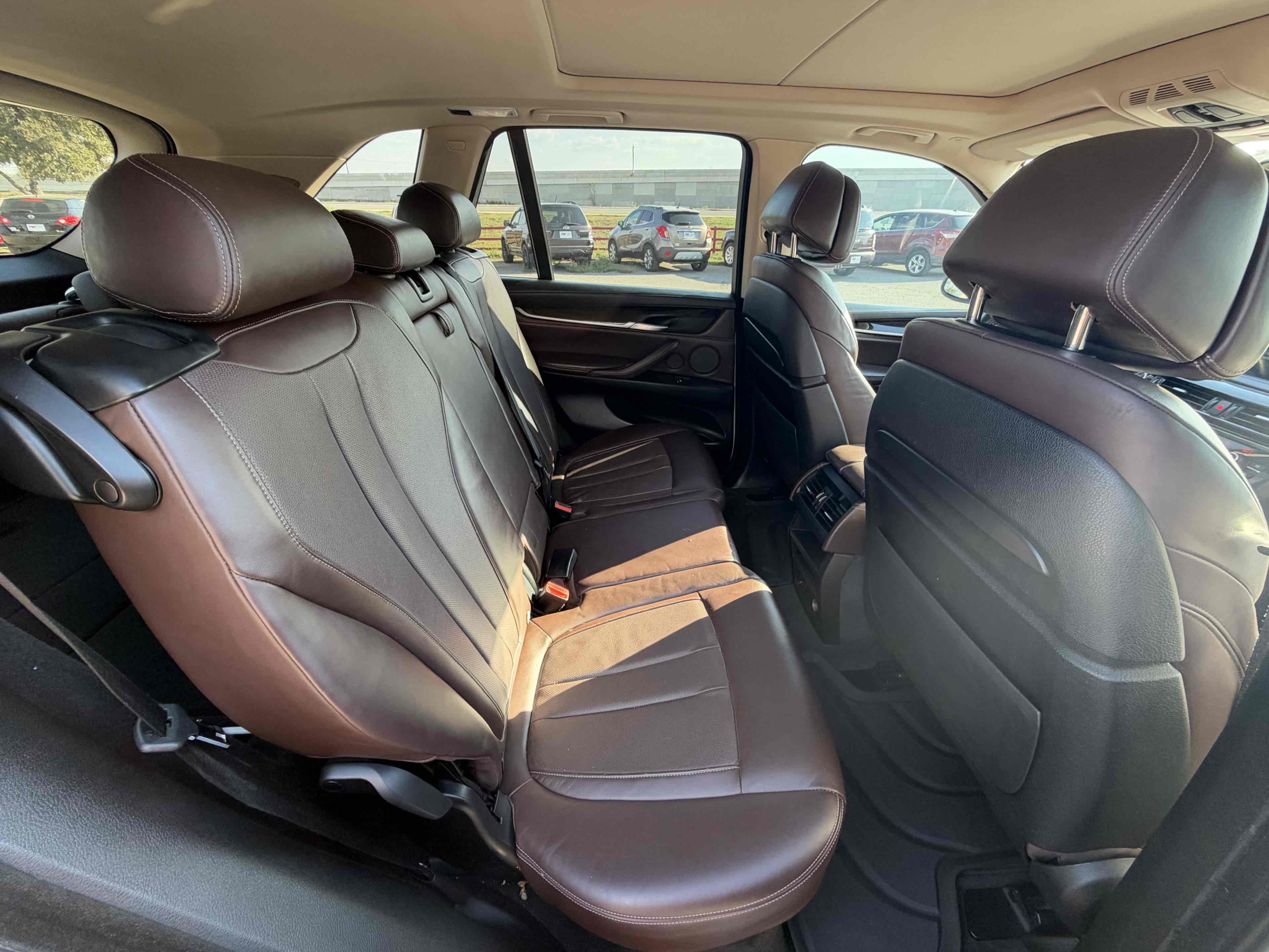 BMW X5 photo 7