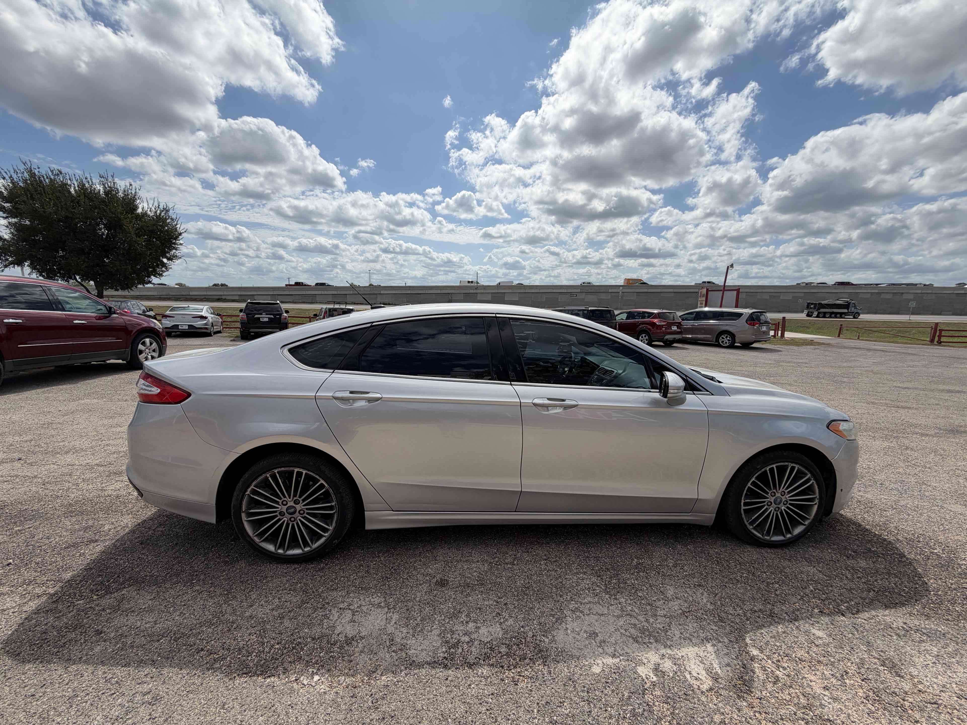Photo 3 of this Ford Fusion