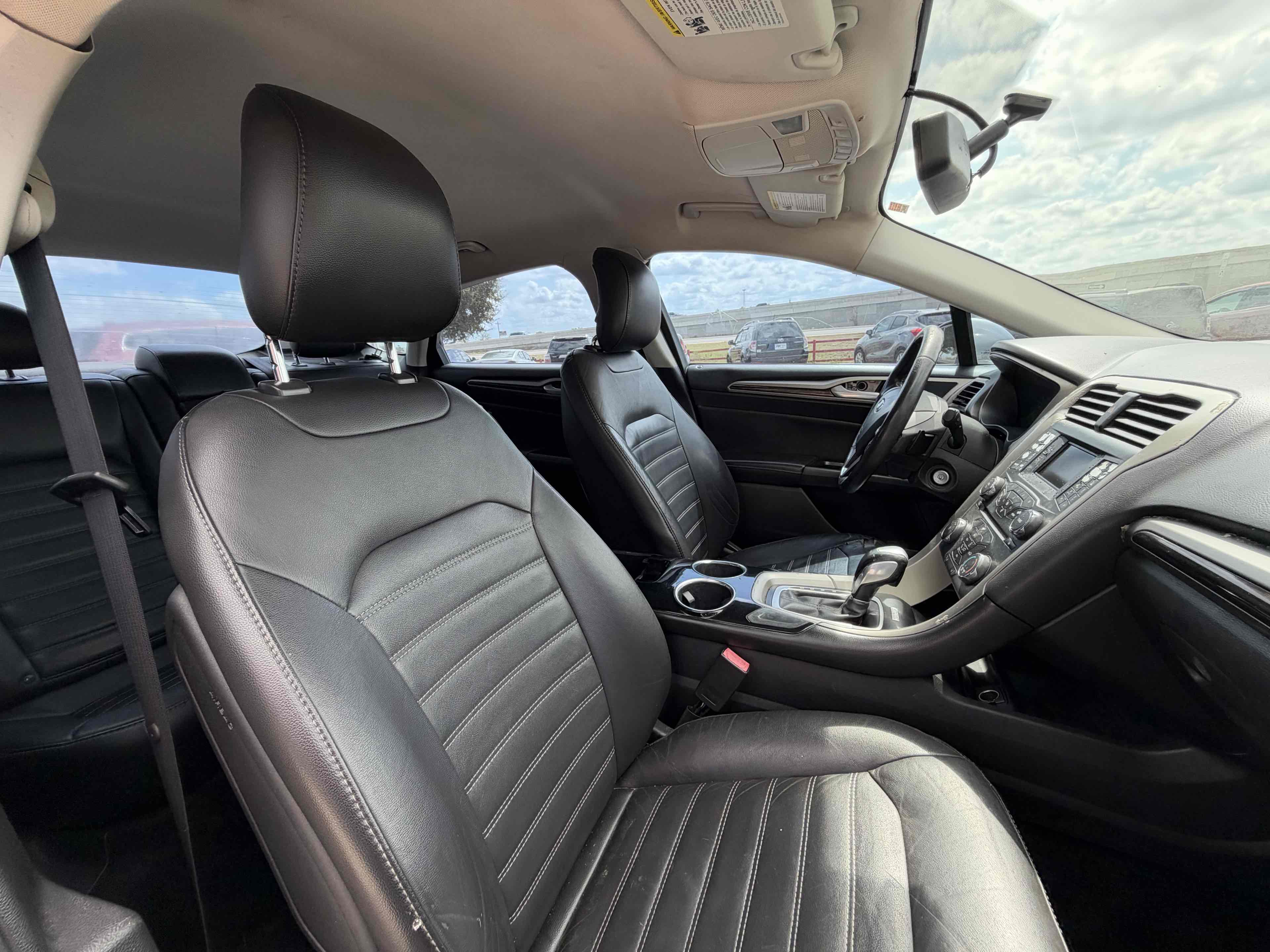 Photo 6 of this Ford Fusion