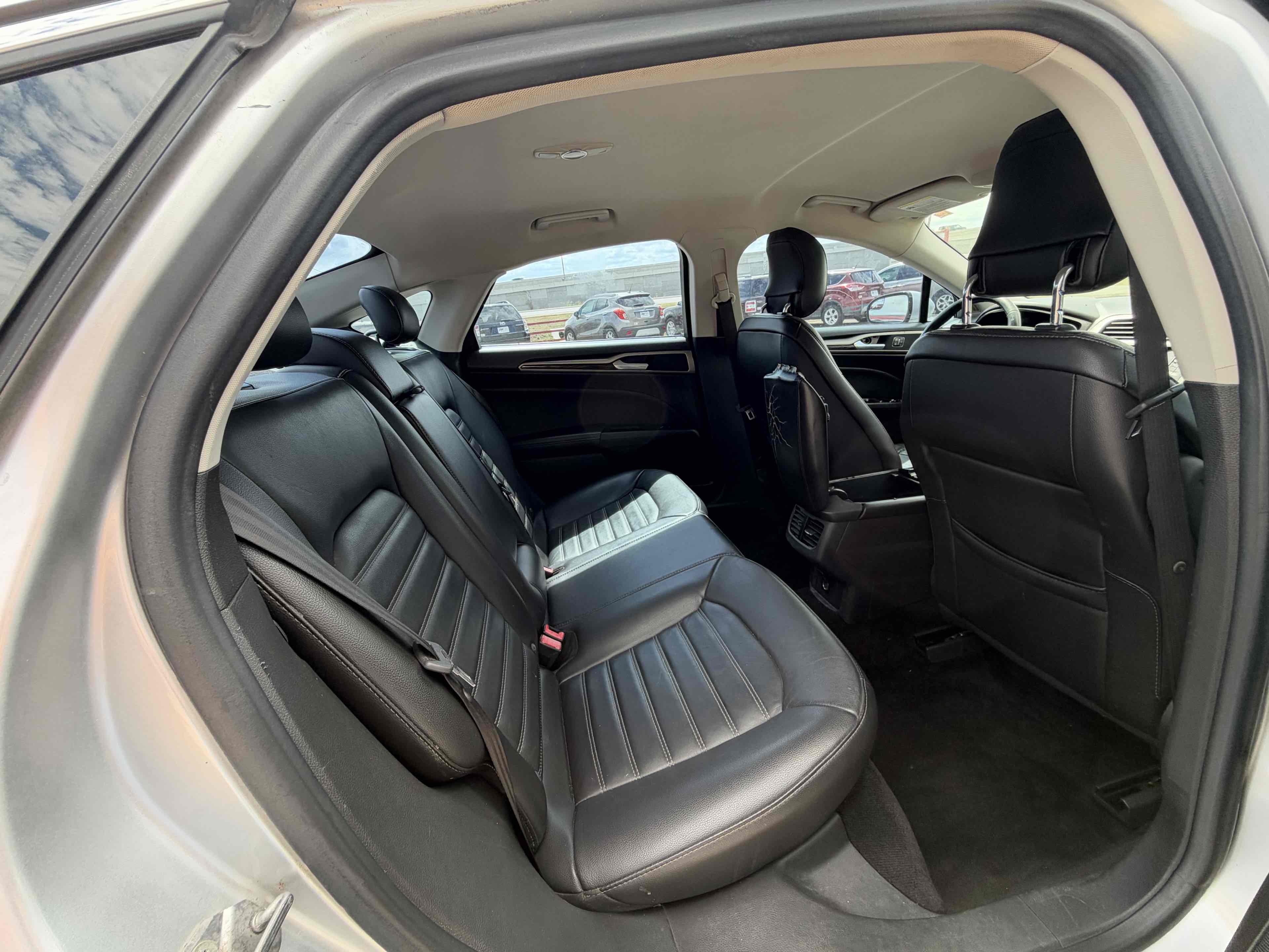 Photo 8 of this Ford Fusion