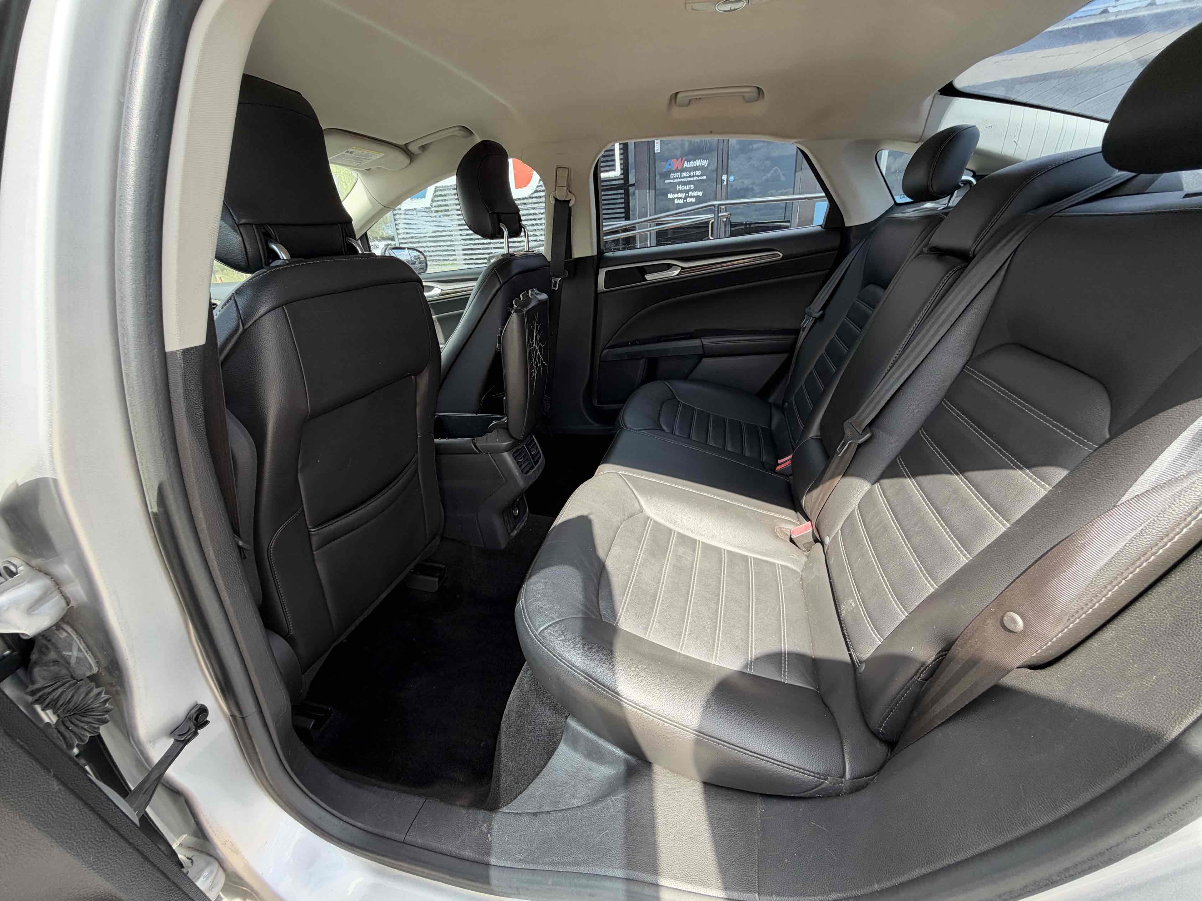 Photo 11 of this Ford Fusion
