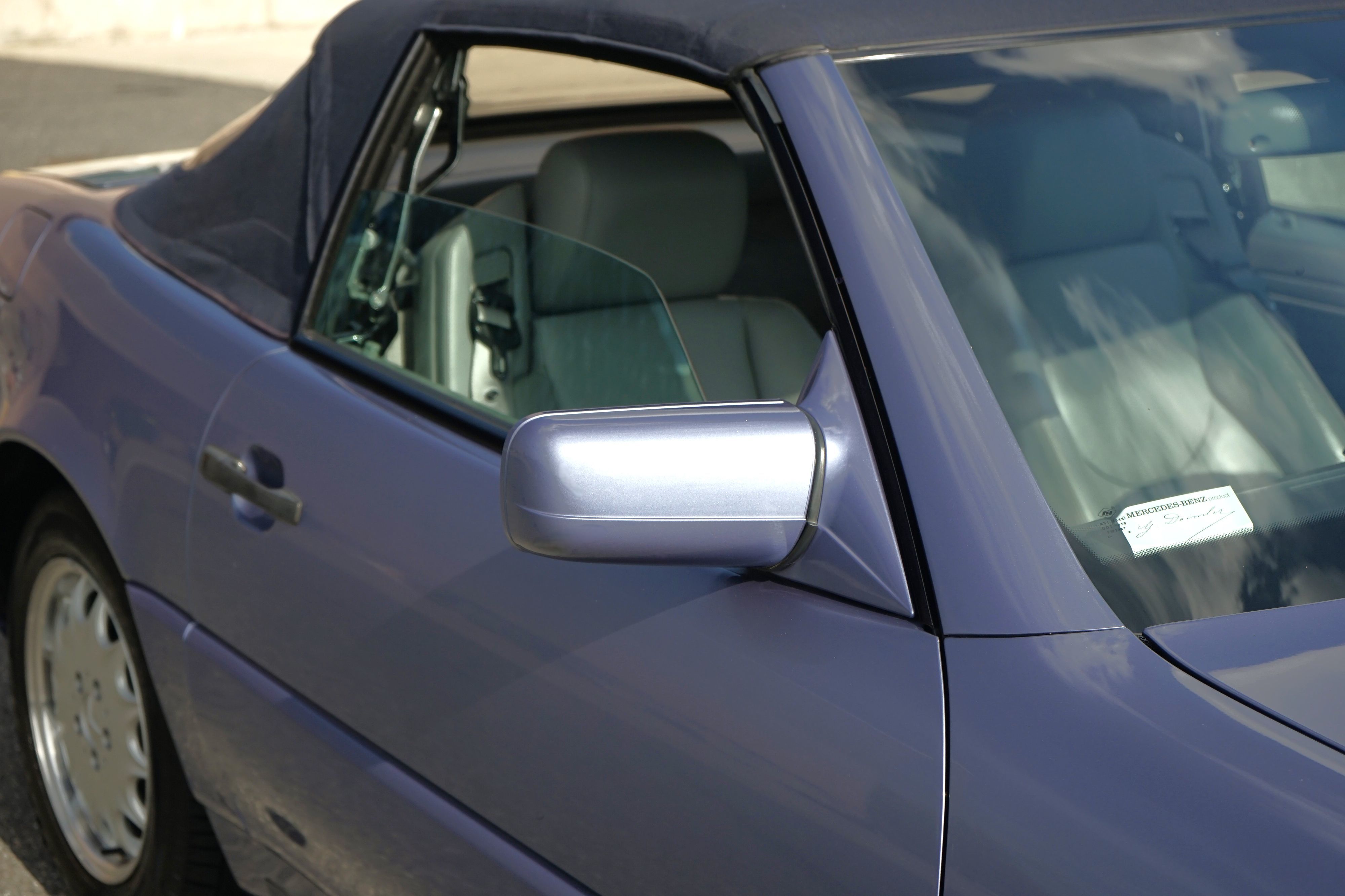 Photo 9 of this Mercedes-Benz SL320