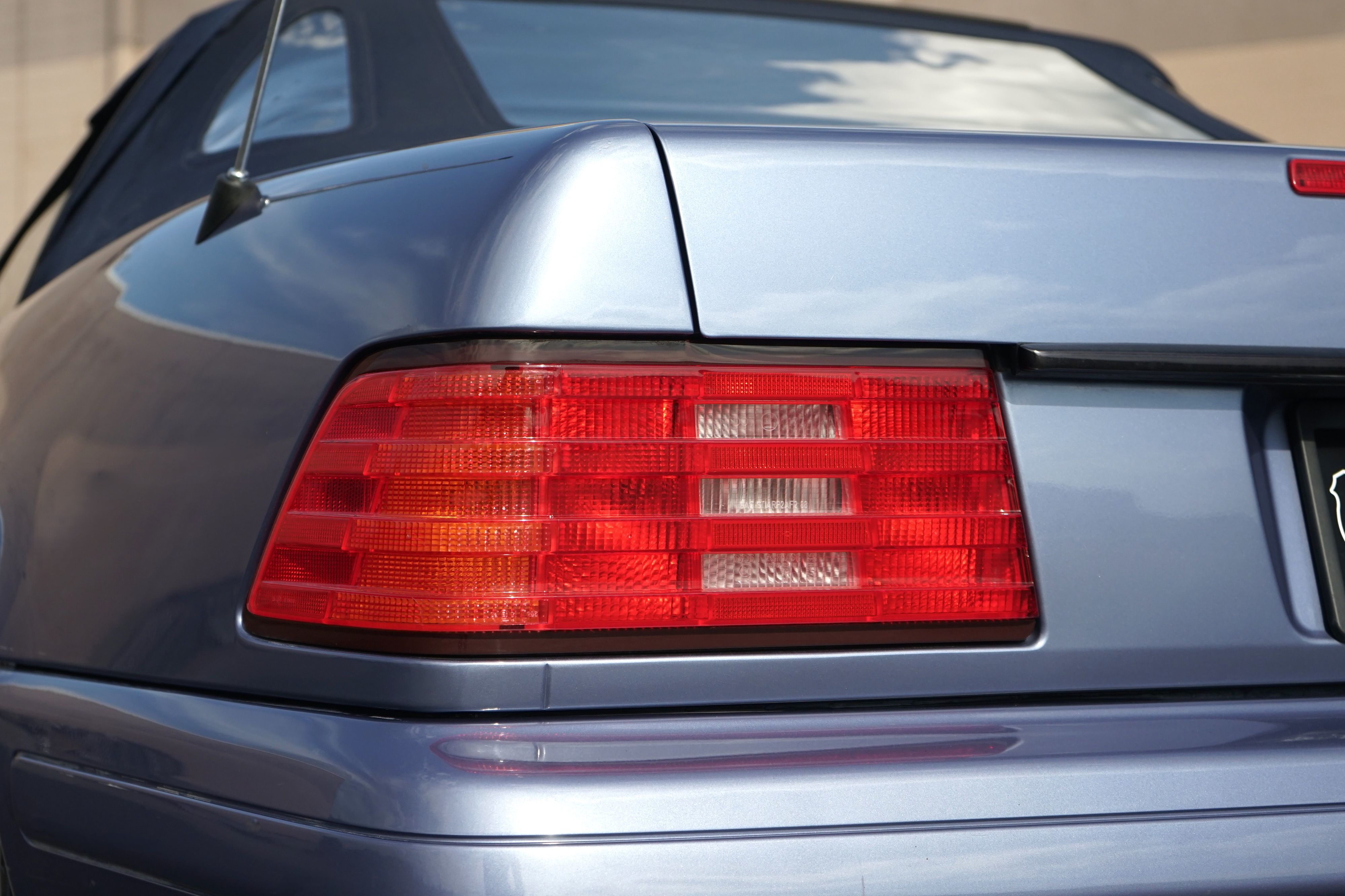 Photo 31 of this Mercedes-Benz SL320