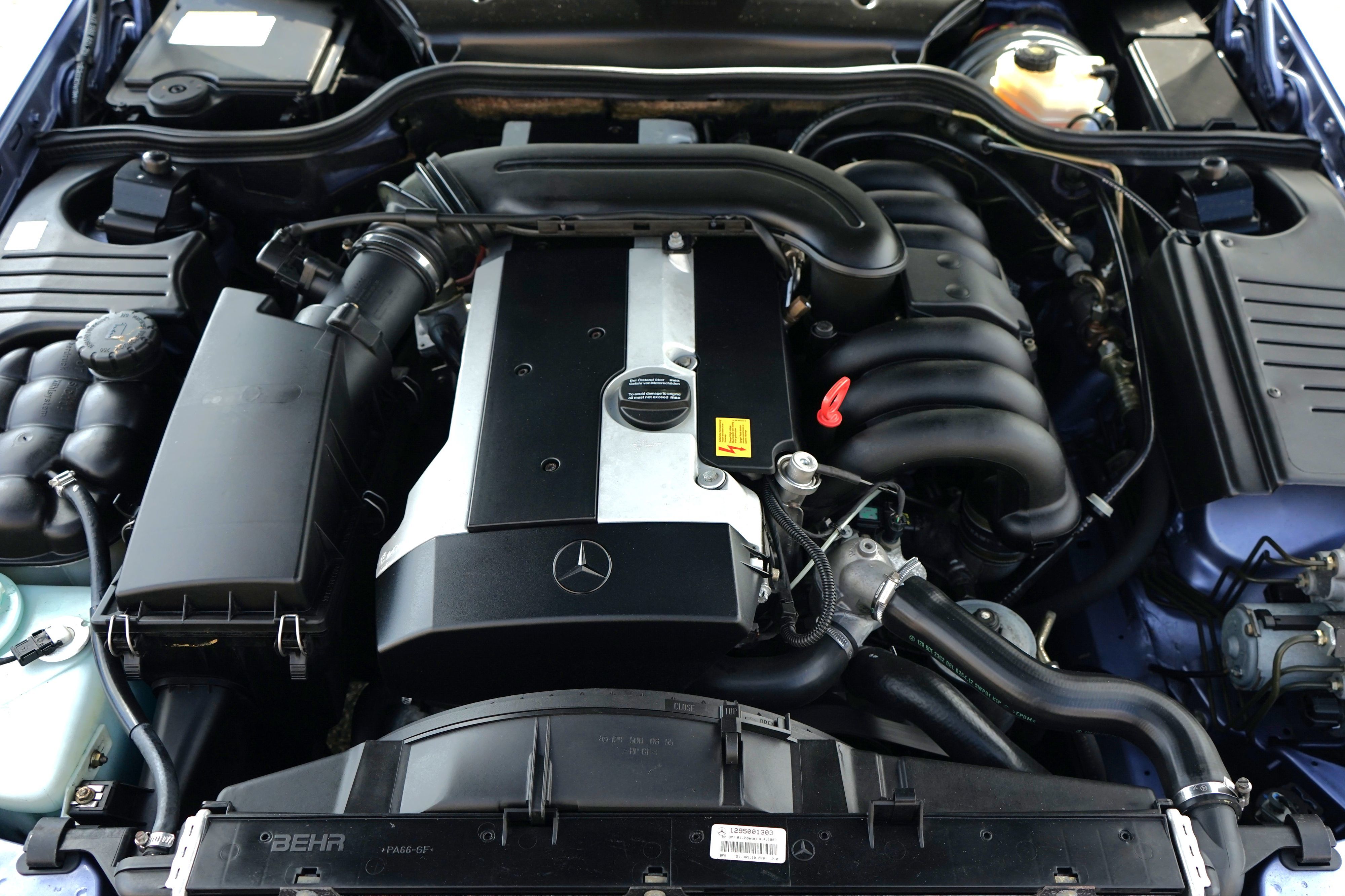 Photo 46 of this Mercedes-Benz SL320