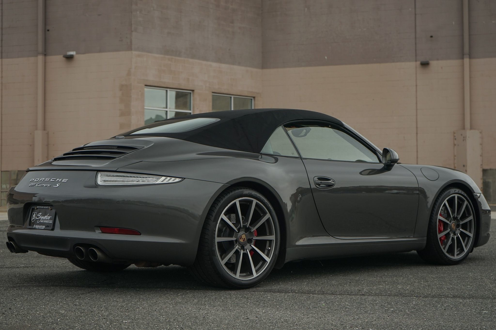 View vehicle photo 7