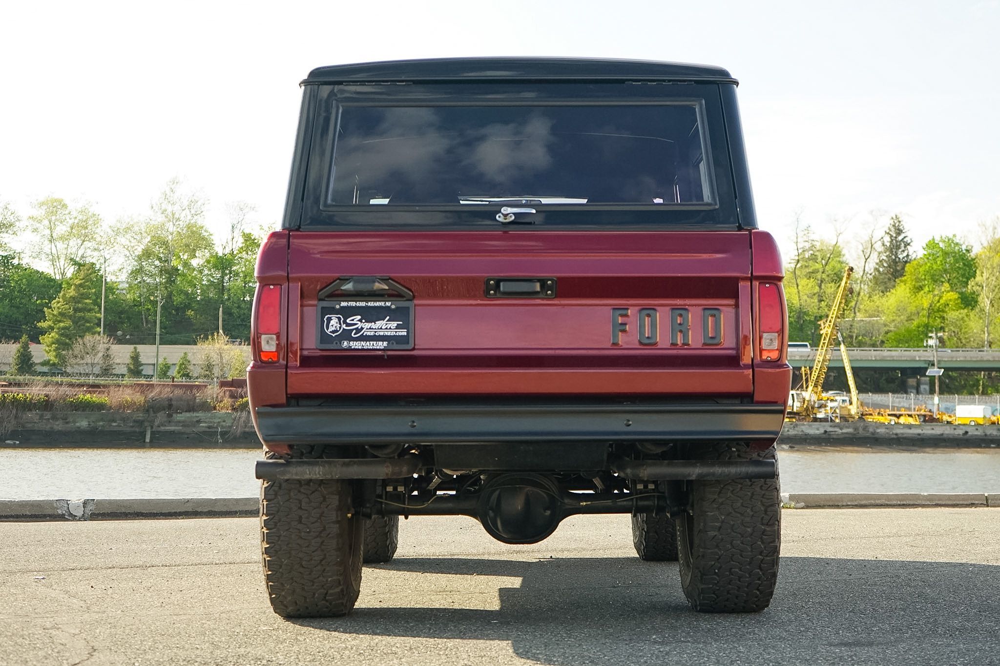 Photo 32 of this 1973 Ford