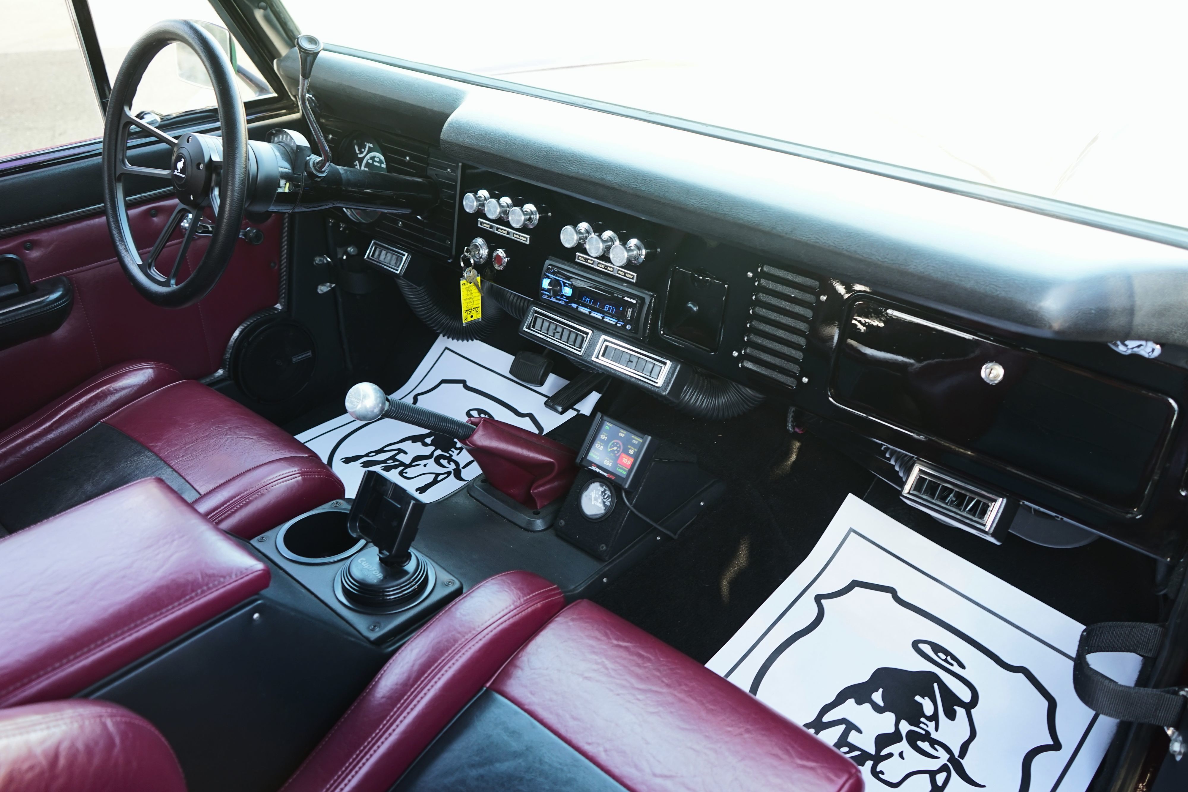 Photo 25 of this 1973 Ford