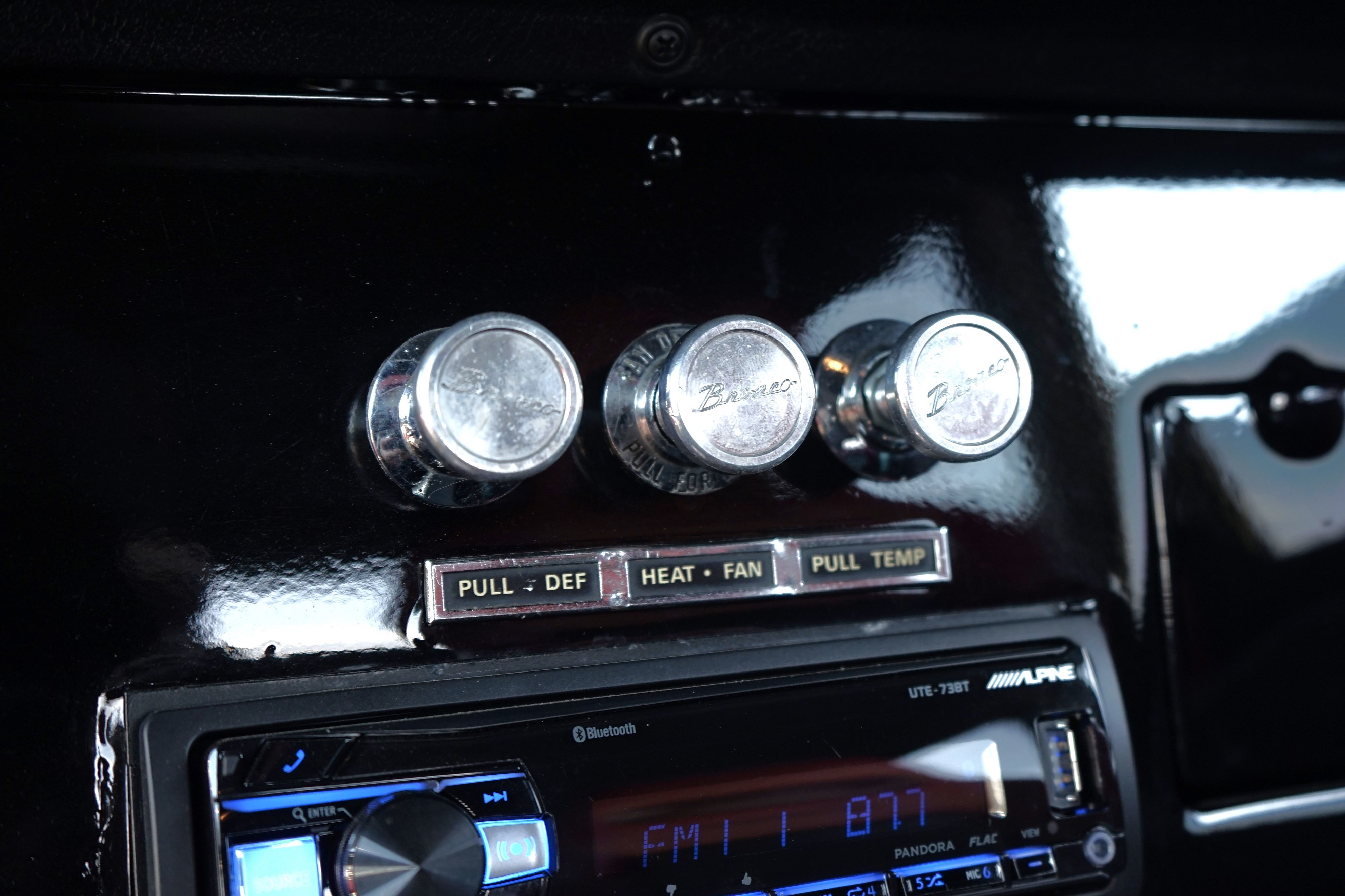 Photo 21 of this 1973 Ford