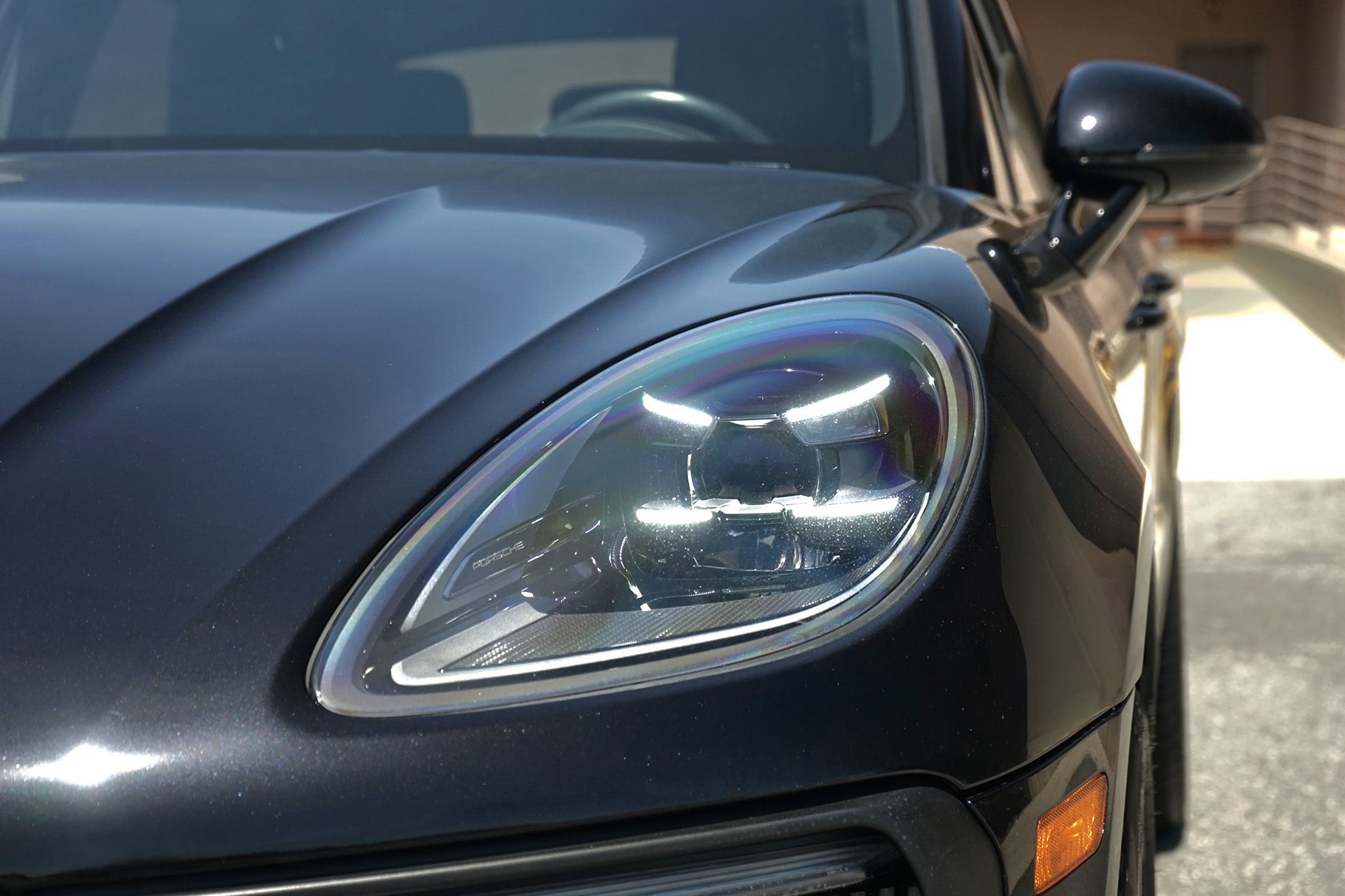 Photo 8 of this Porsche Macan