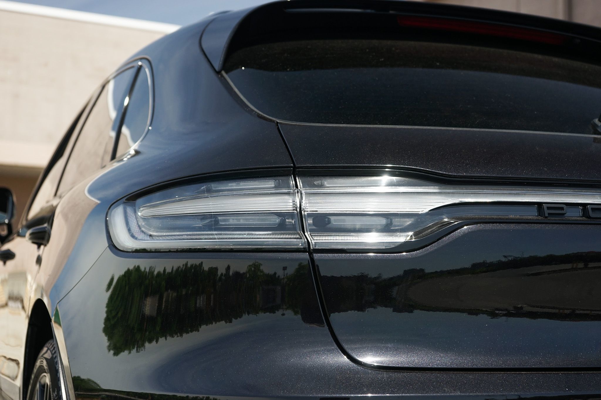 Photo 41 of this Porsche Macan