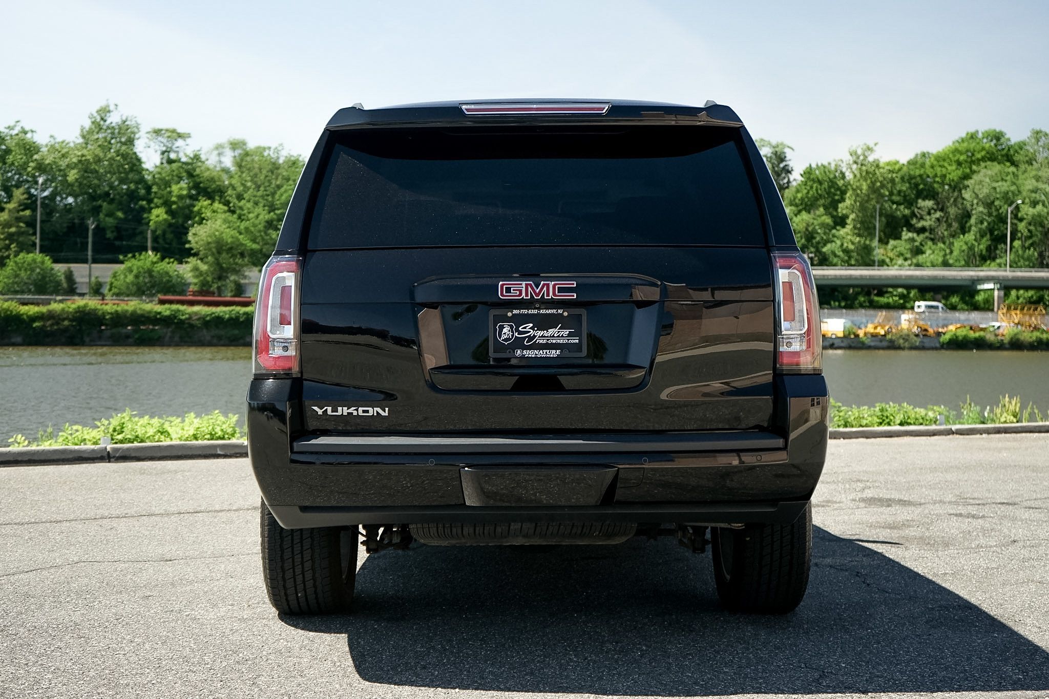 Photo 43 of this GMC Yukon