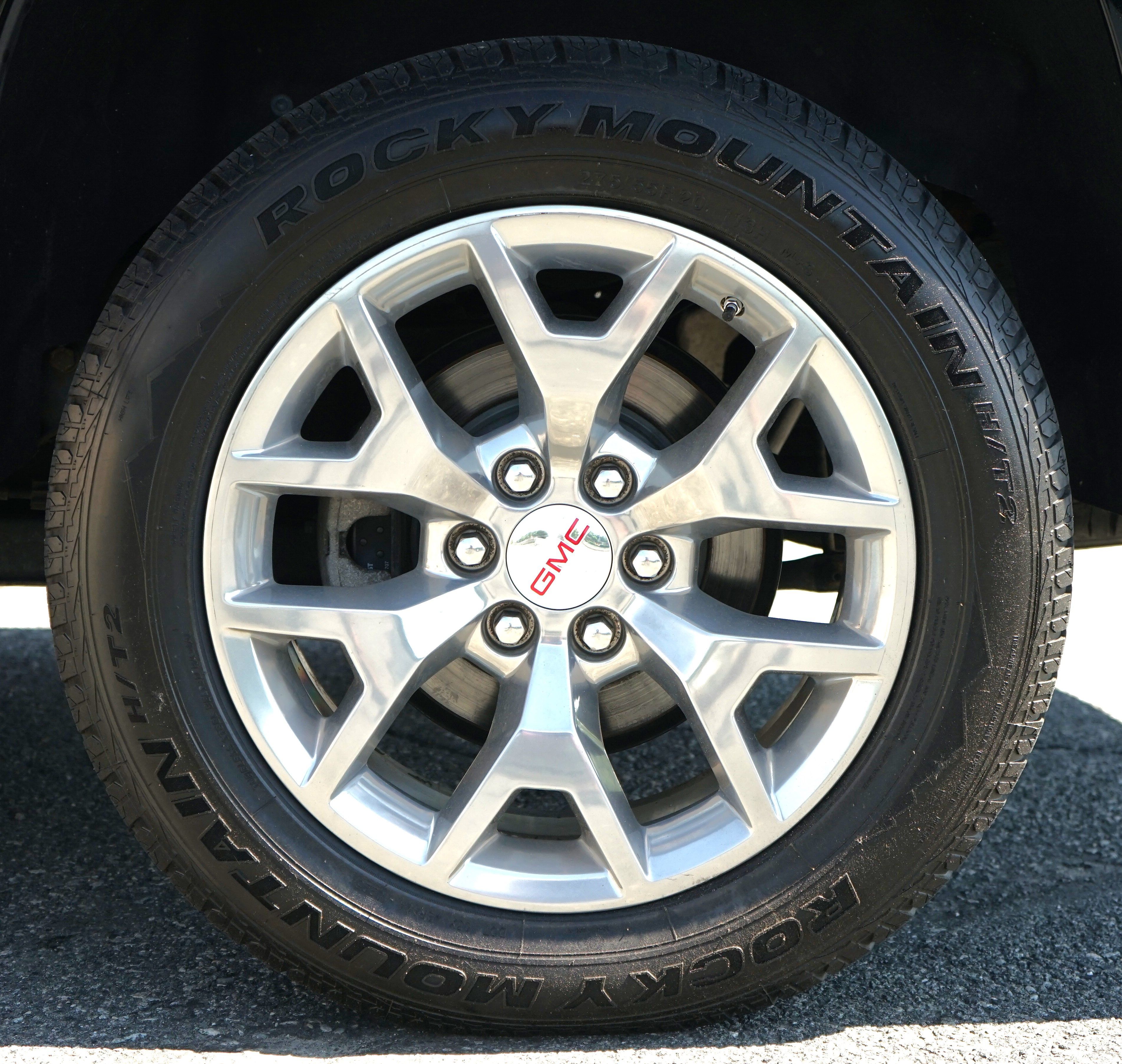 Photo 49 of this GMC Yukon