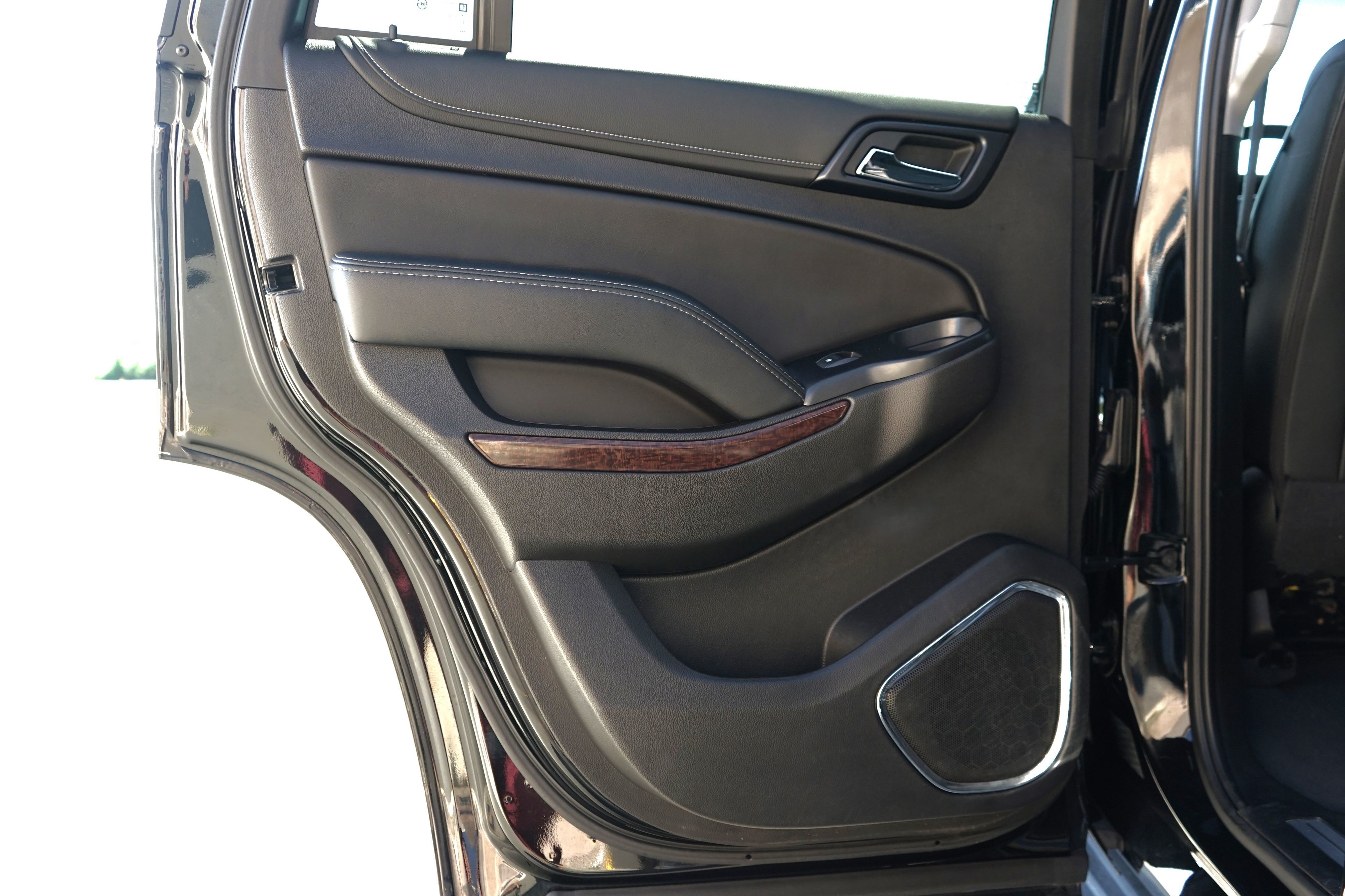 Photo 31 of this GMC Yukon