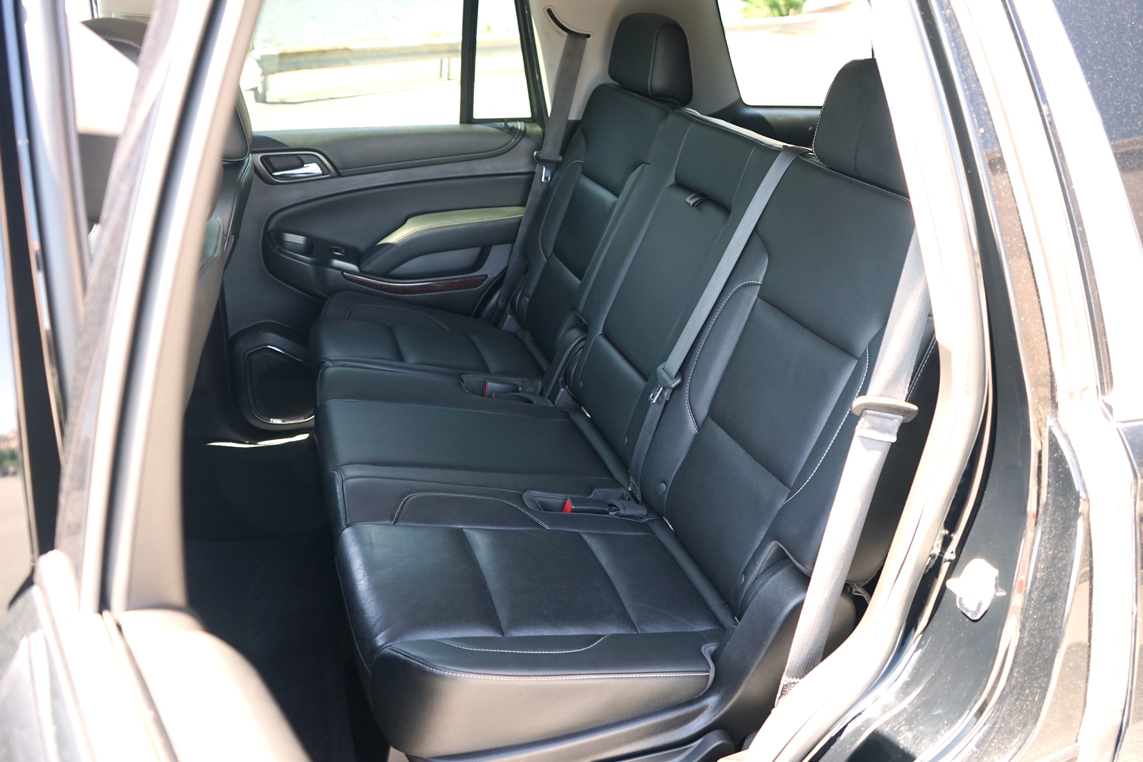 Photo 33 of this GMC Yukon