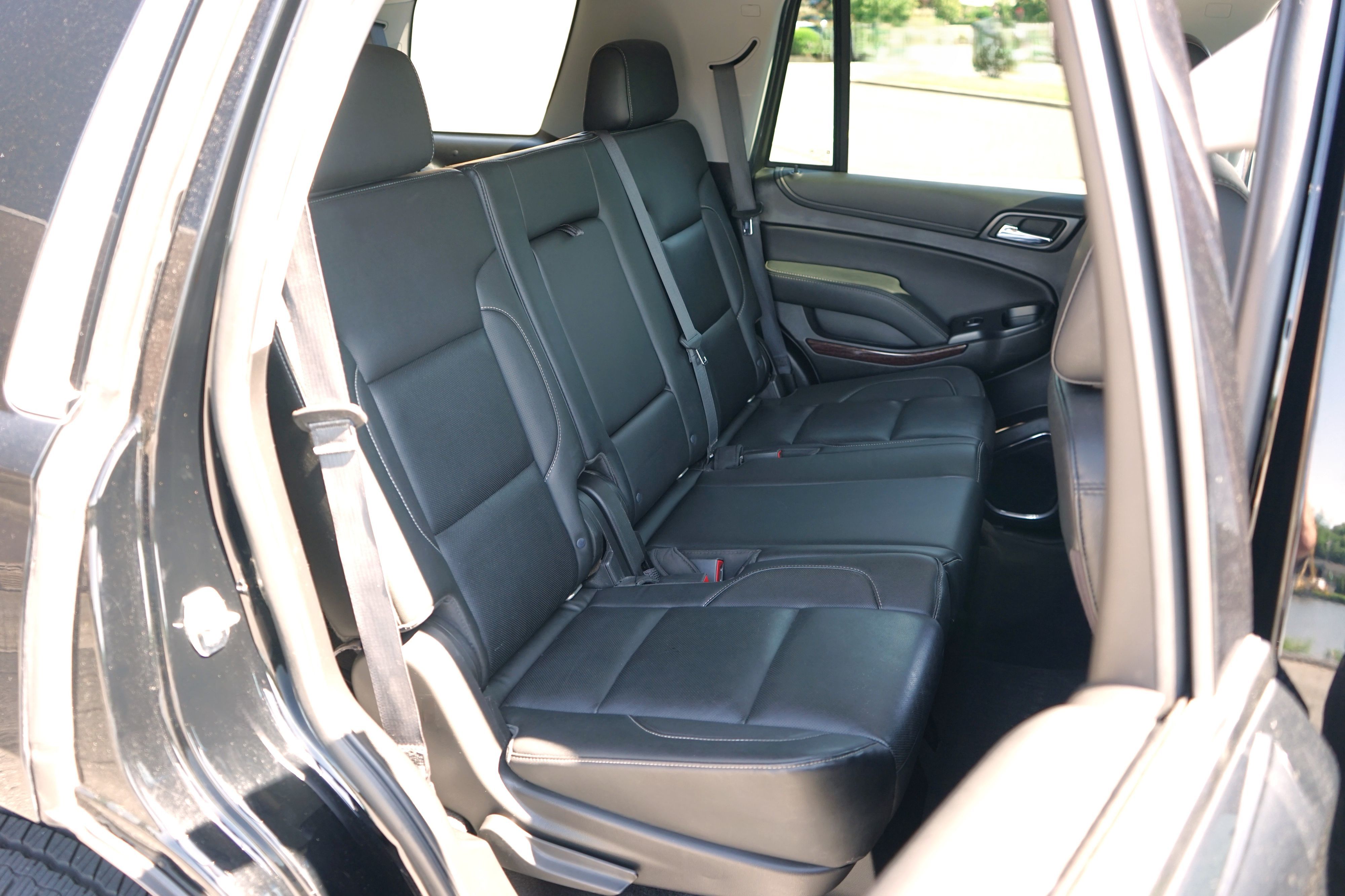 Photo 38 of this GMC Yukon
