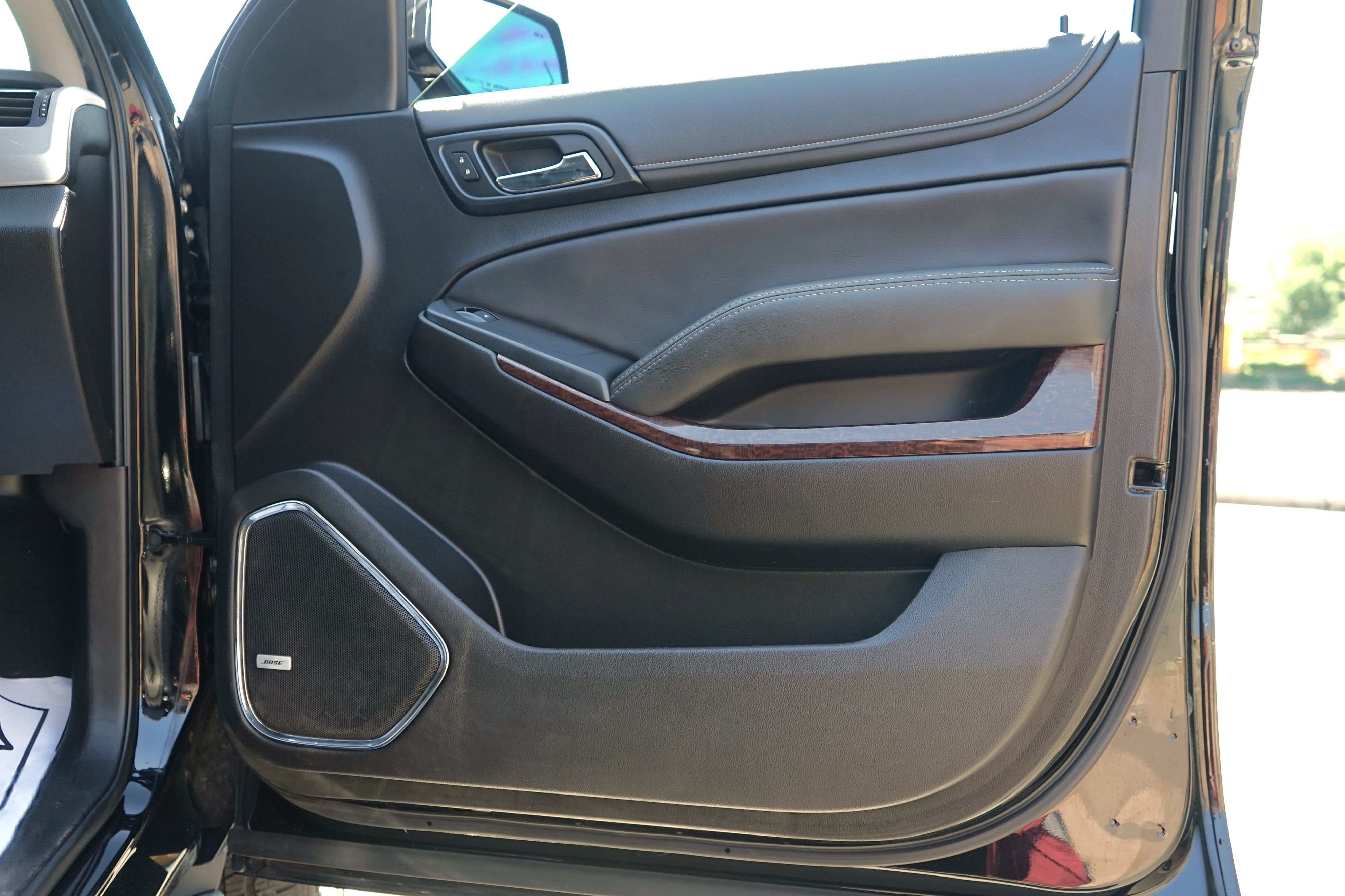 Photo 30 of this GMC Yukon