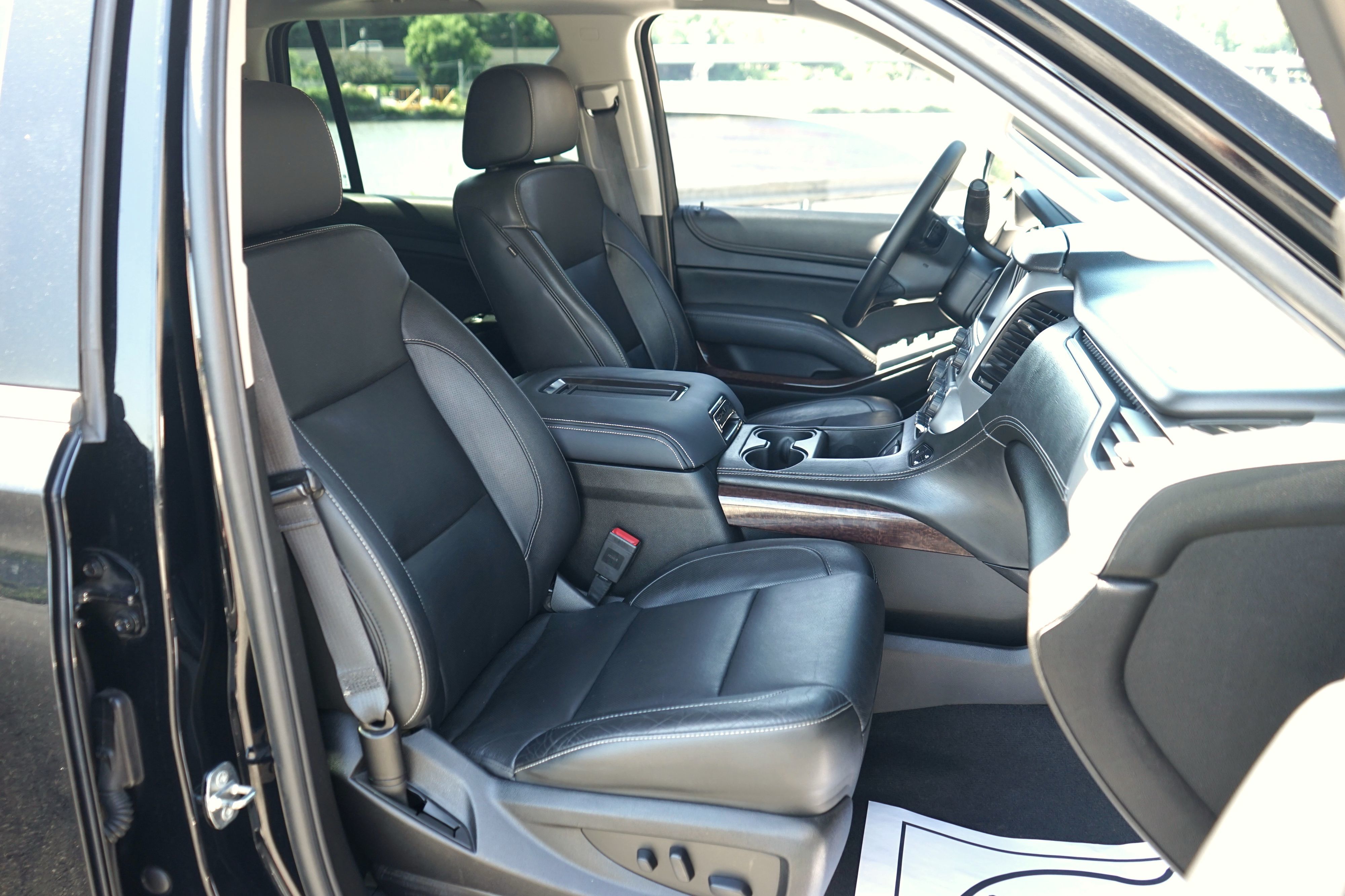 Photo 28 of this GMC Yukon