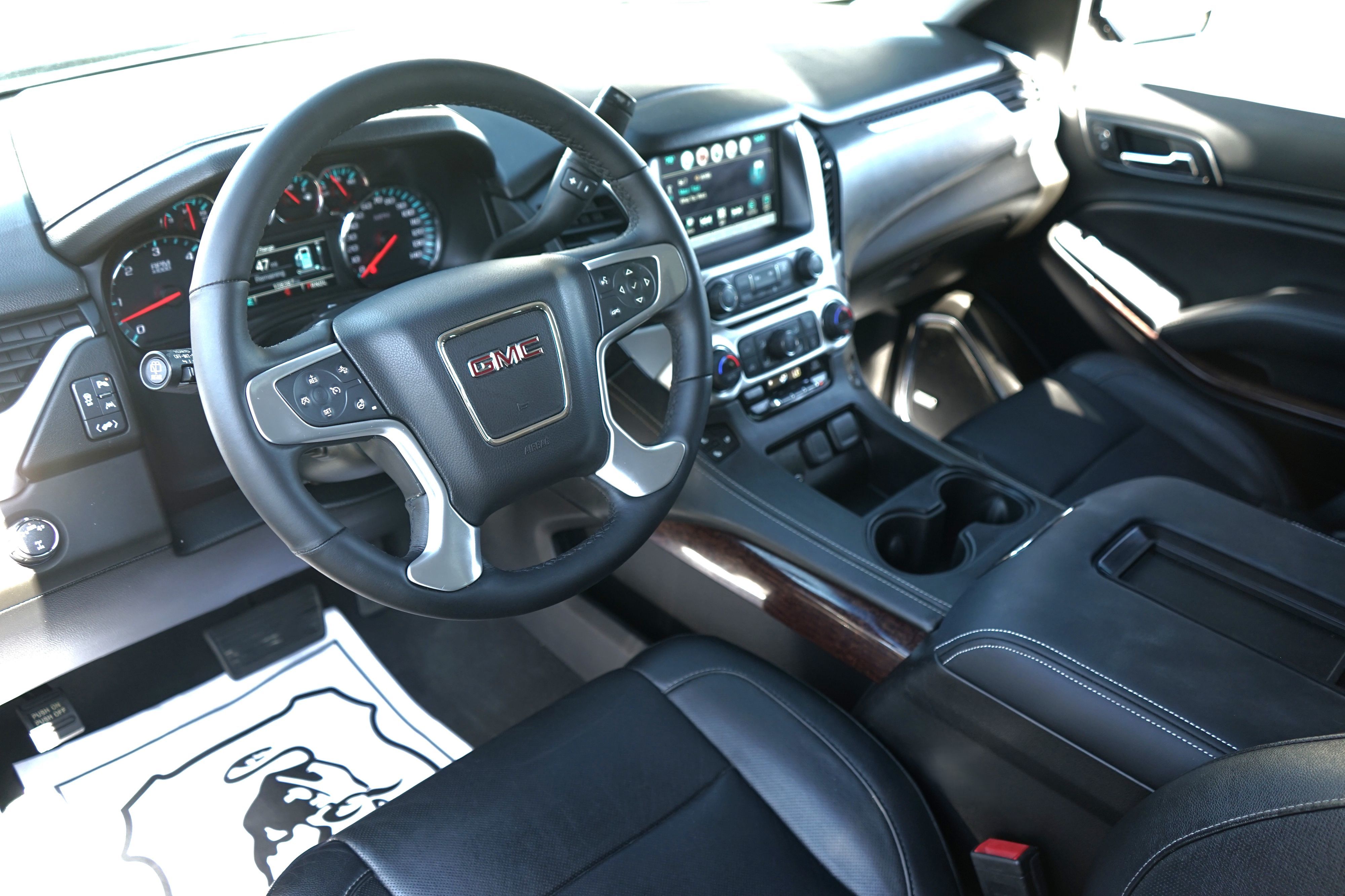 Photo 15 of this GMC Yukon
