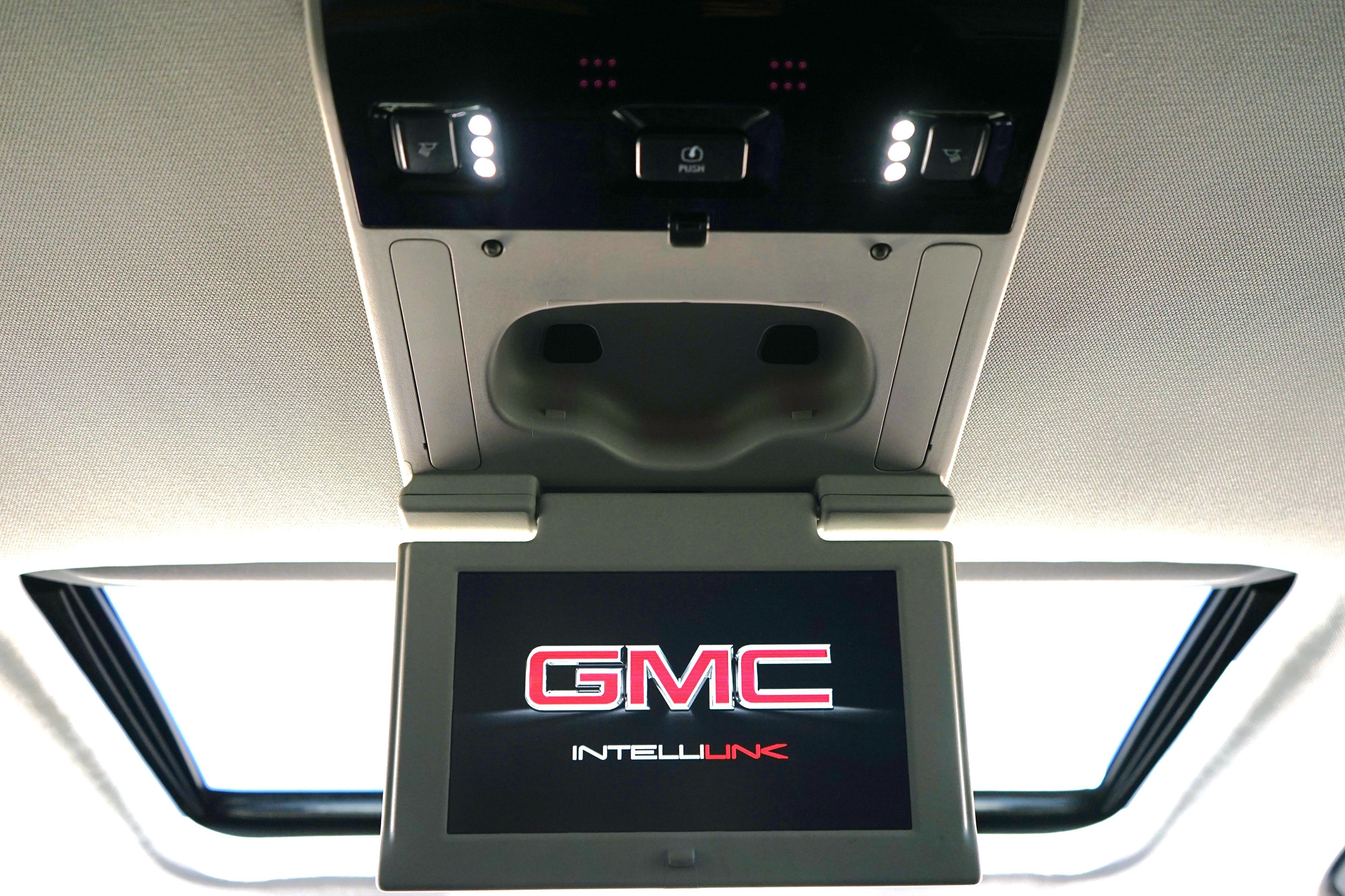 Photo 35 of this GMC Yukon