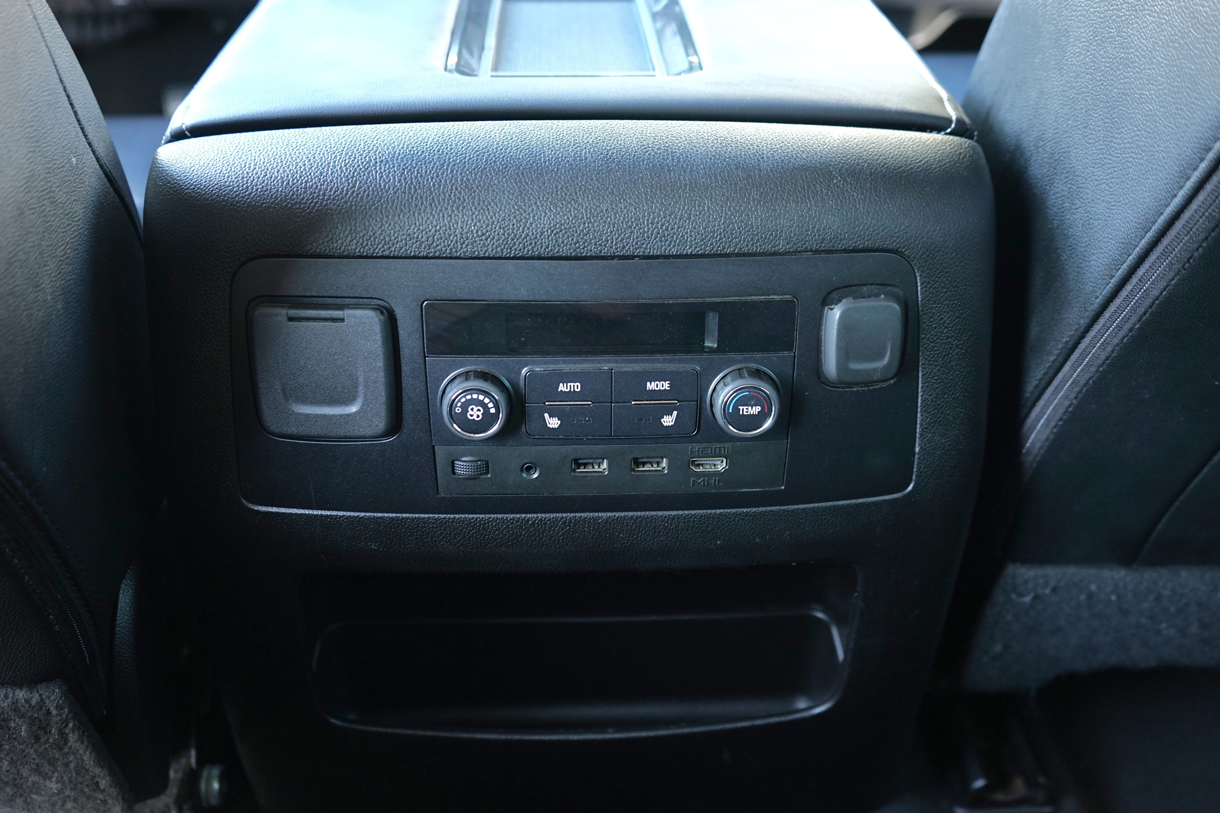 Photo 36 of this GMC Yukon