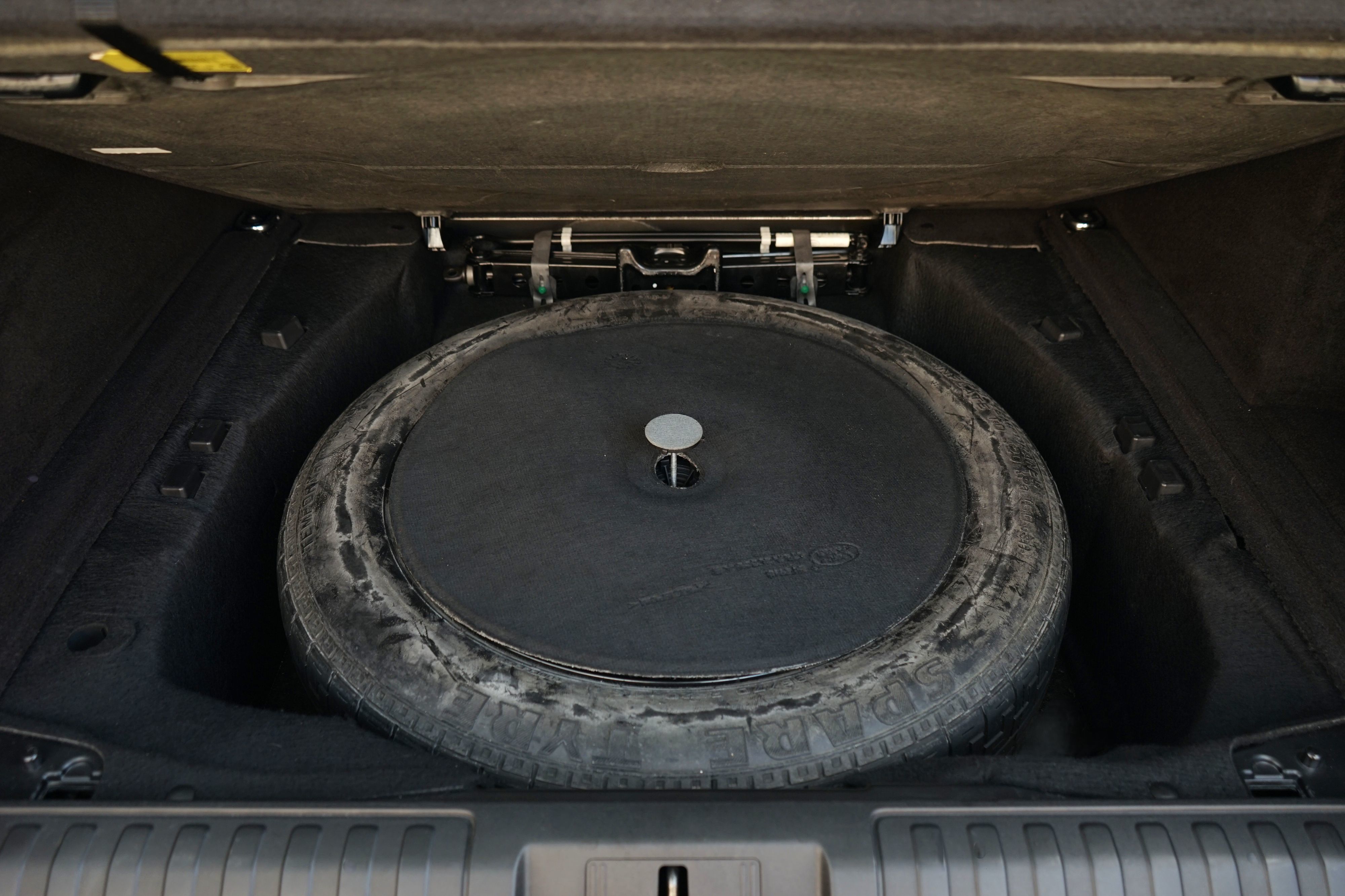 Photo 43 of this Land Rover Range Rover Sport