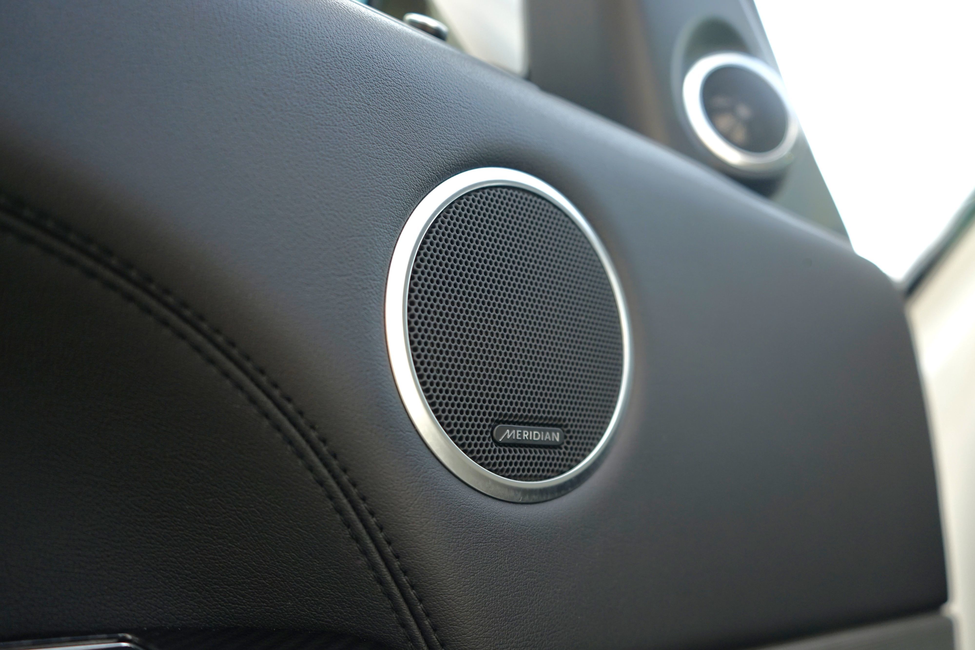 Photo 13 of this Land Rover Range Rover Sport