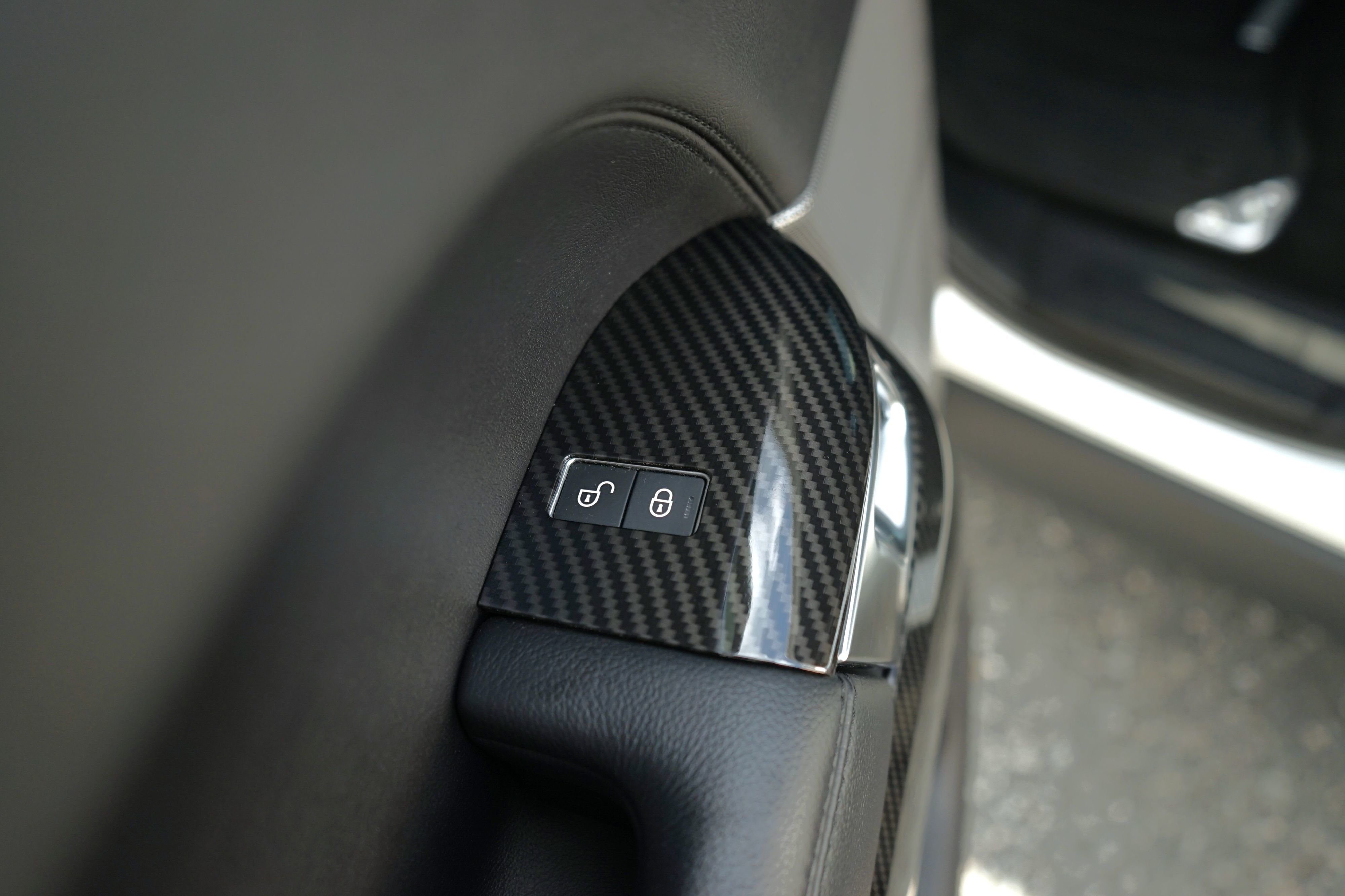 Photo 35 of this Land Rover Range Rover Sport