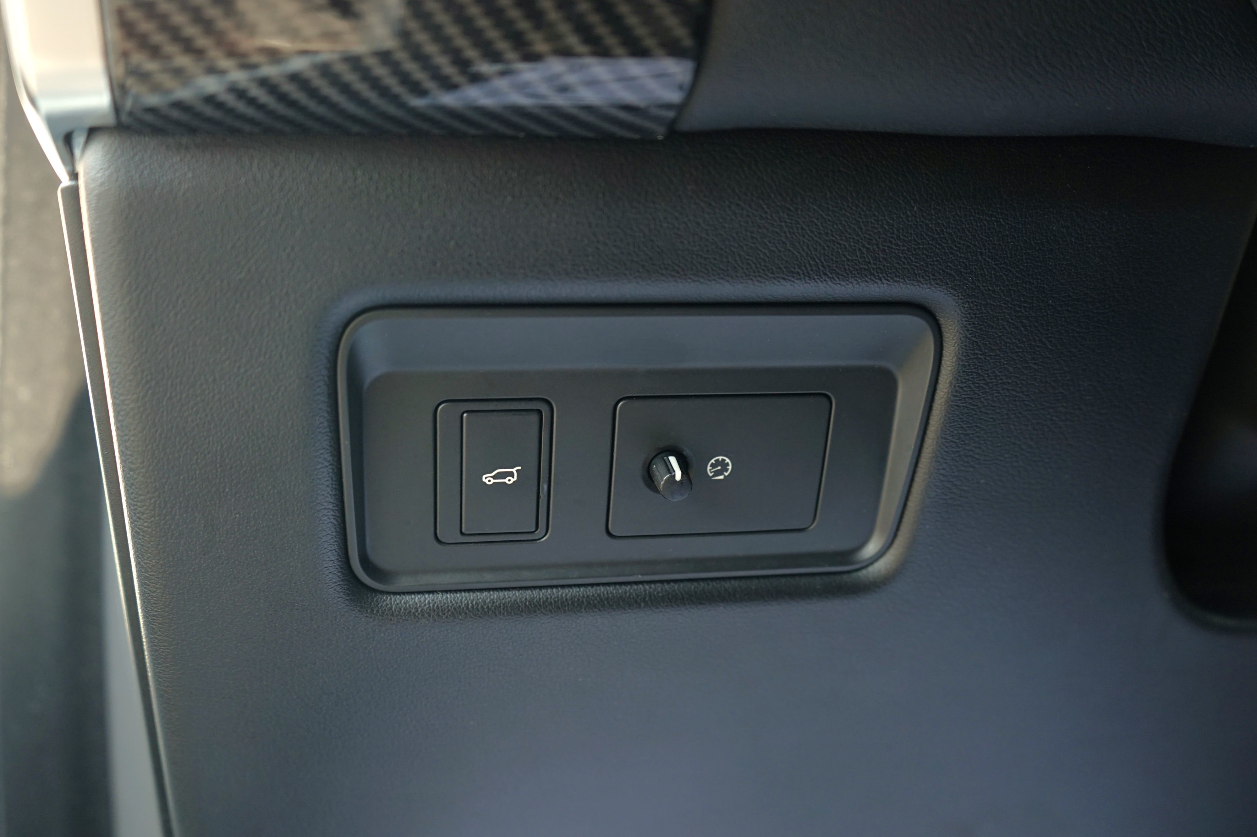 Photo 14 of this Land Rover Range Rover Sport