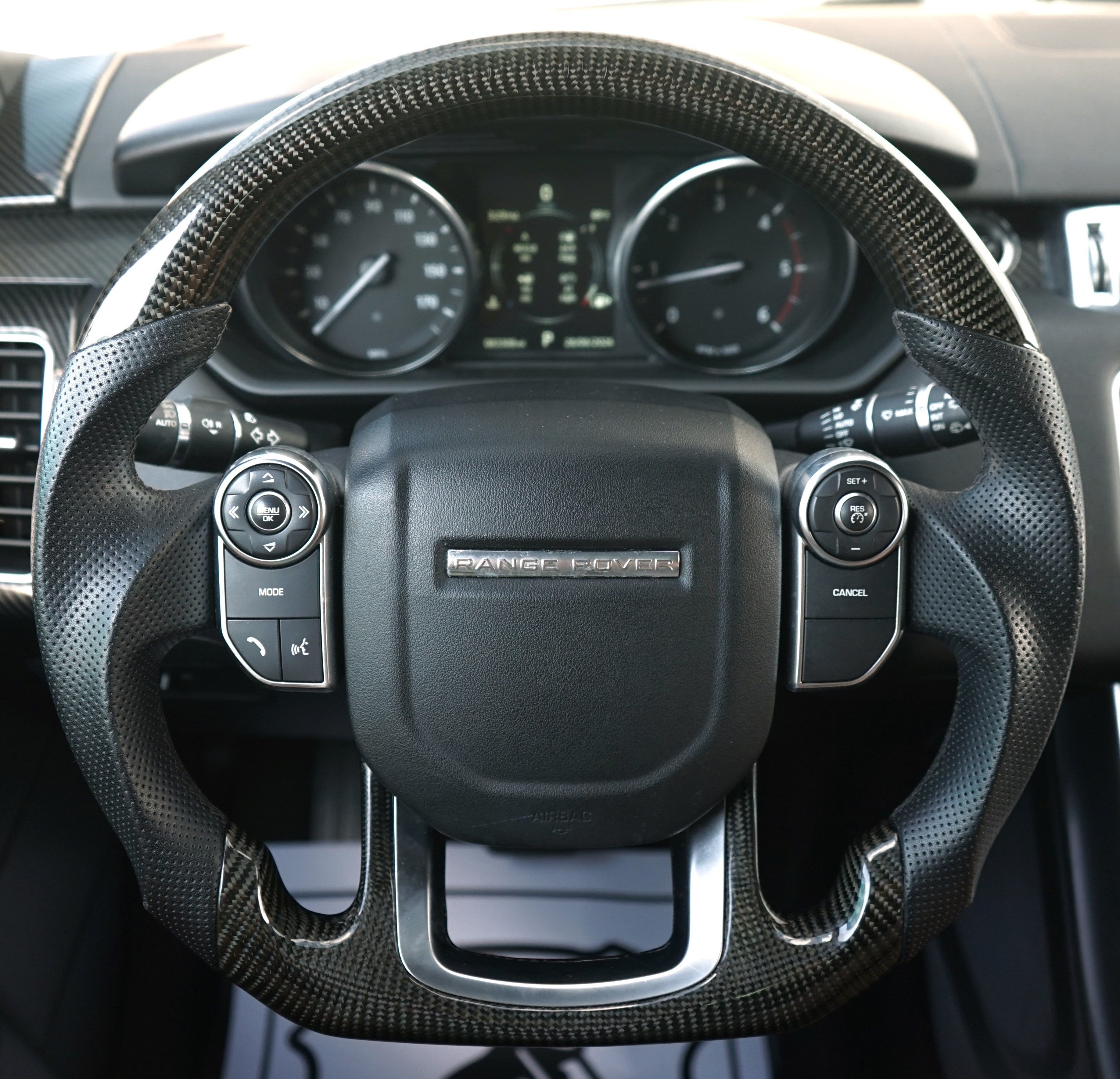 Photo 18 of this Land Rover Range Rover Sport