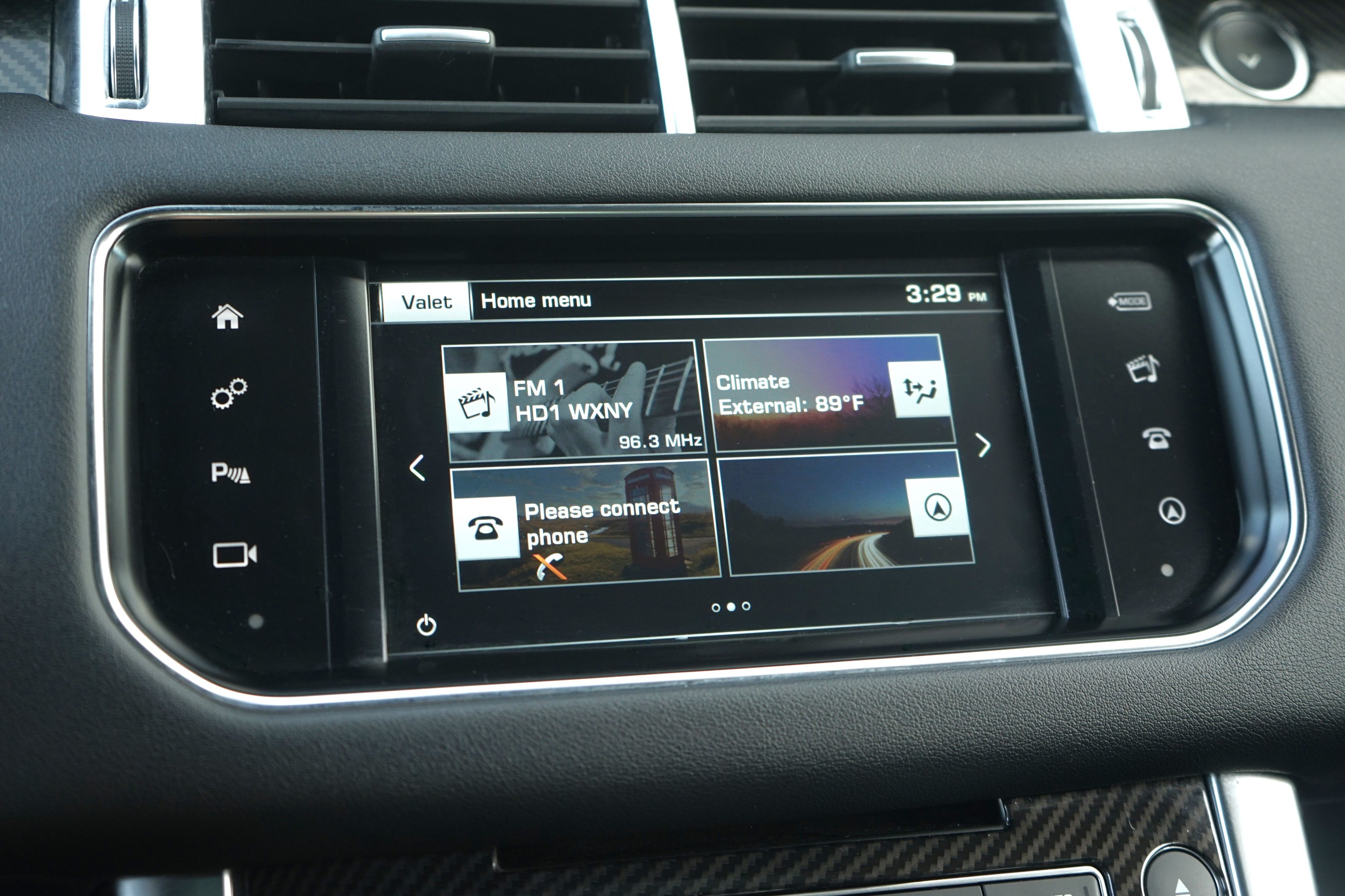Photo 23 of this Land Rover Range Rover Sport