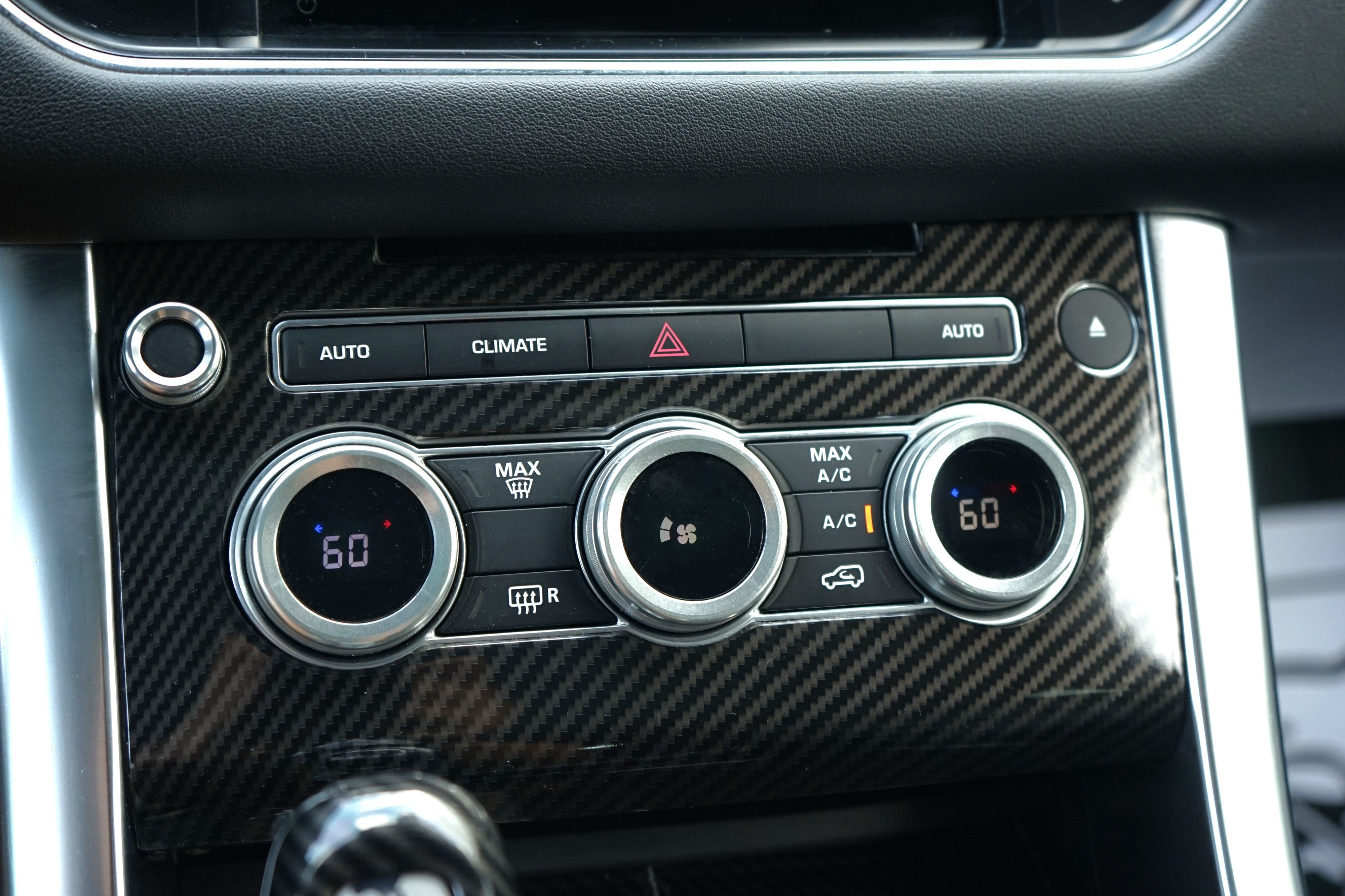 Photo 24 of this Land Rover Range Rover Sport
