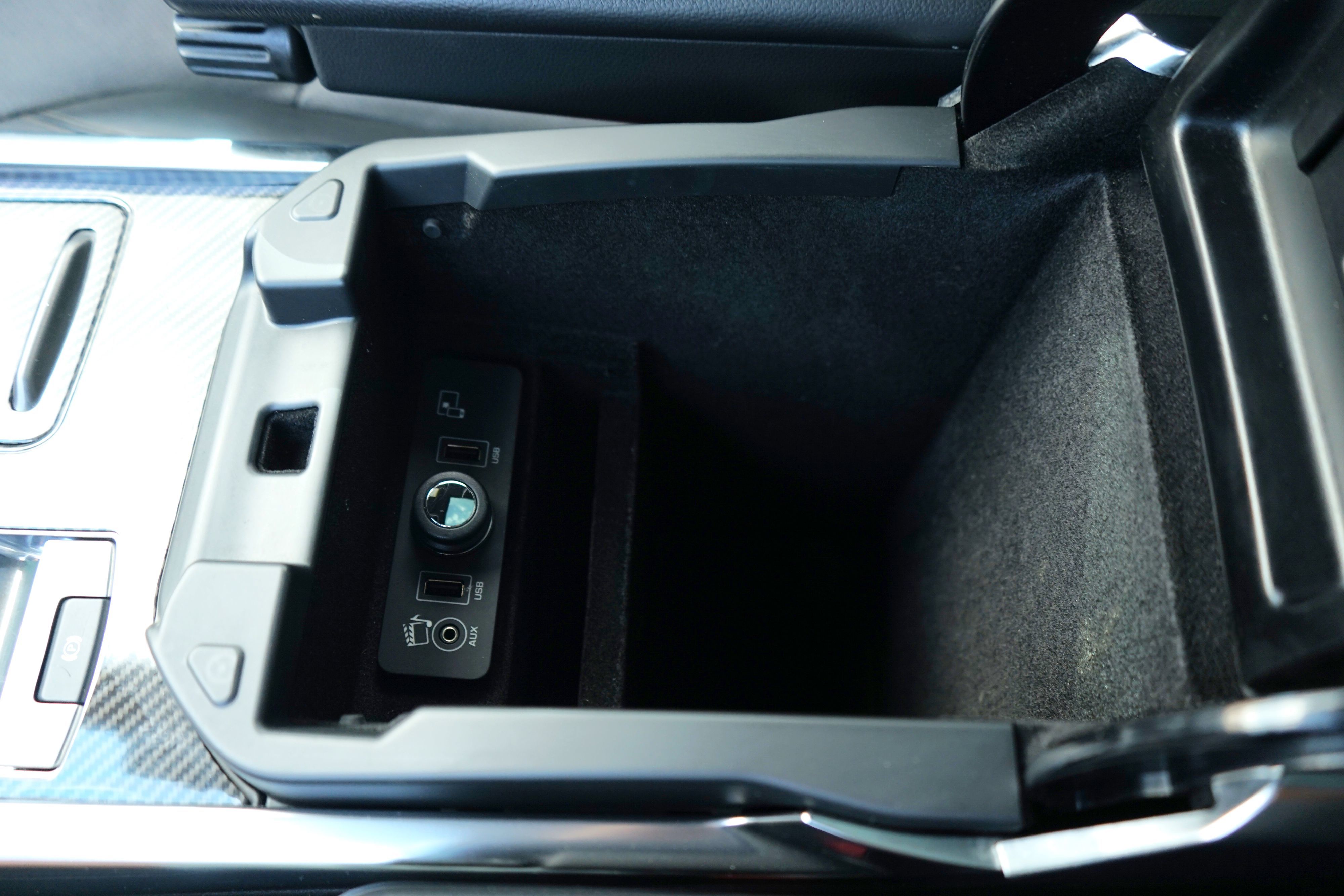 Photo 26 of this Land Rover Range Rover Sport