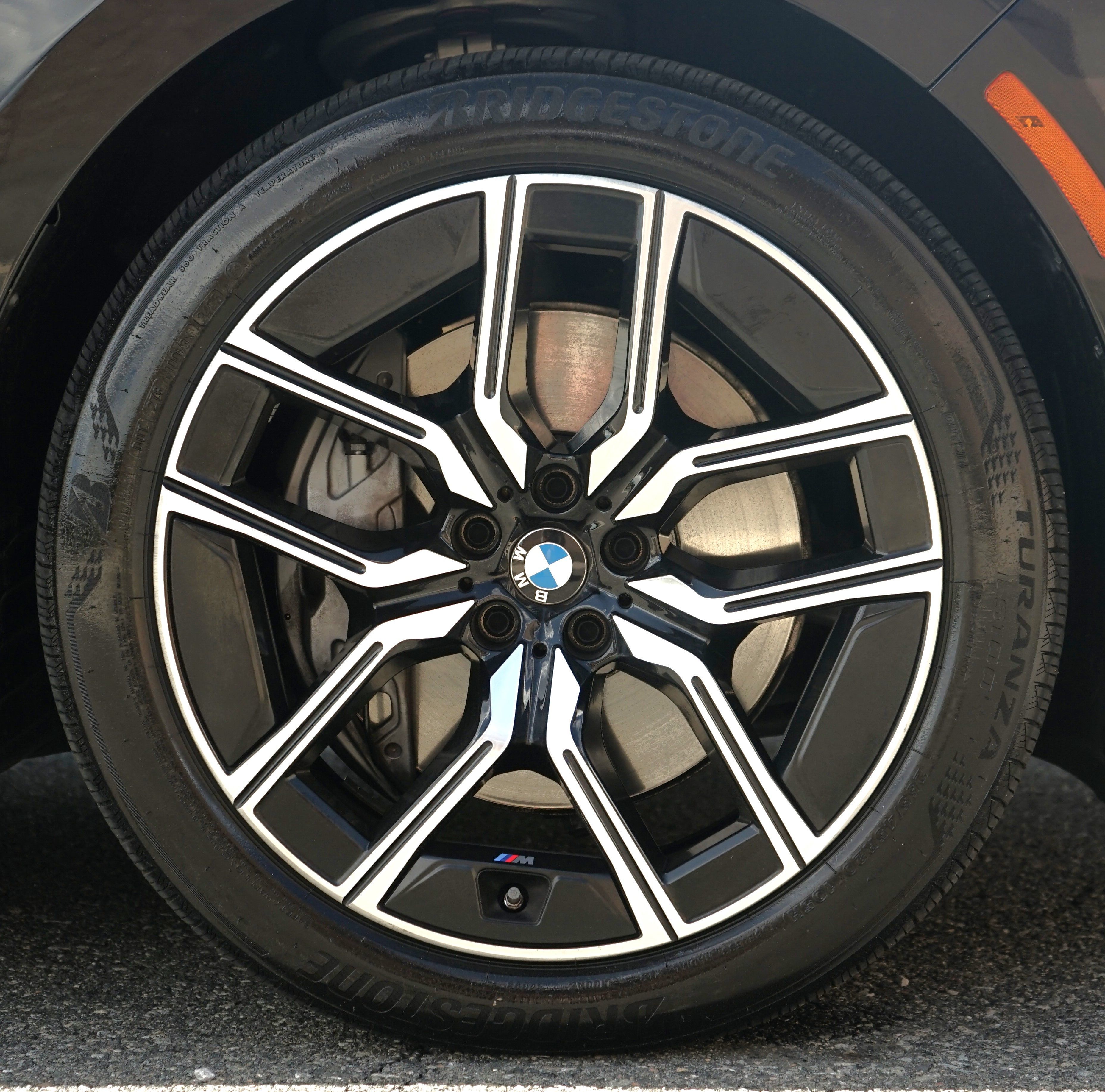 Photo 55 of this BMW 7 Series