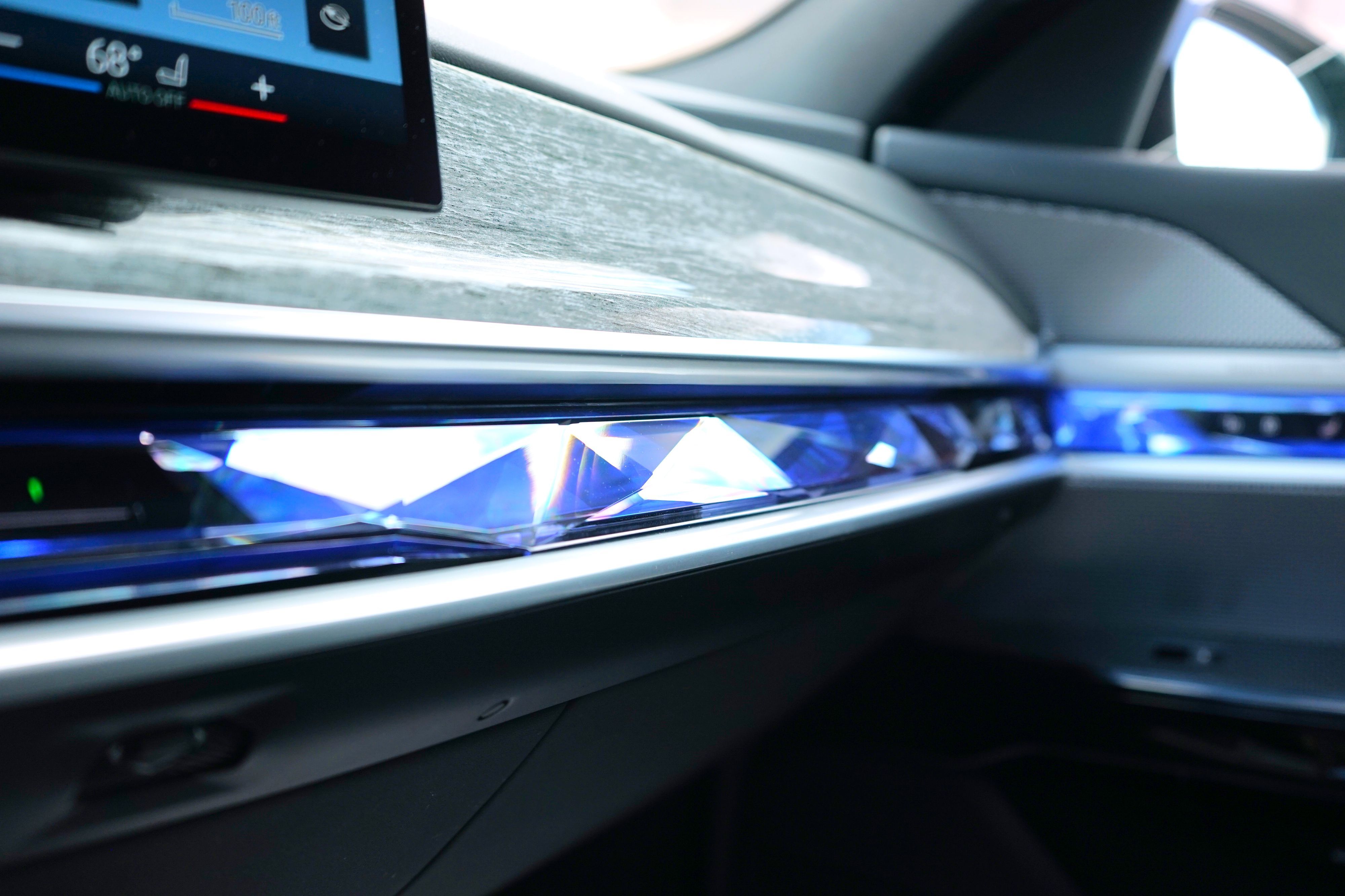 Photo 28 of this BMW 7 Series