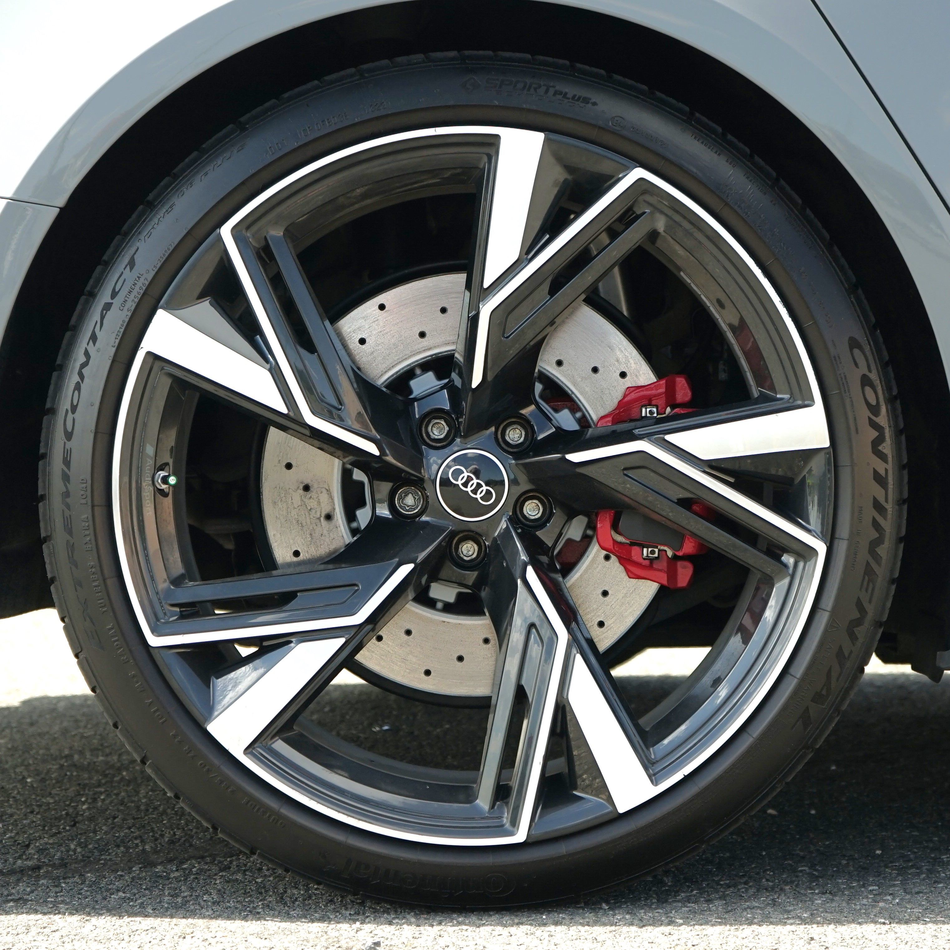 Photo 60 of this Audi RS 6 Avant