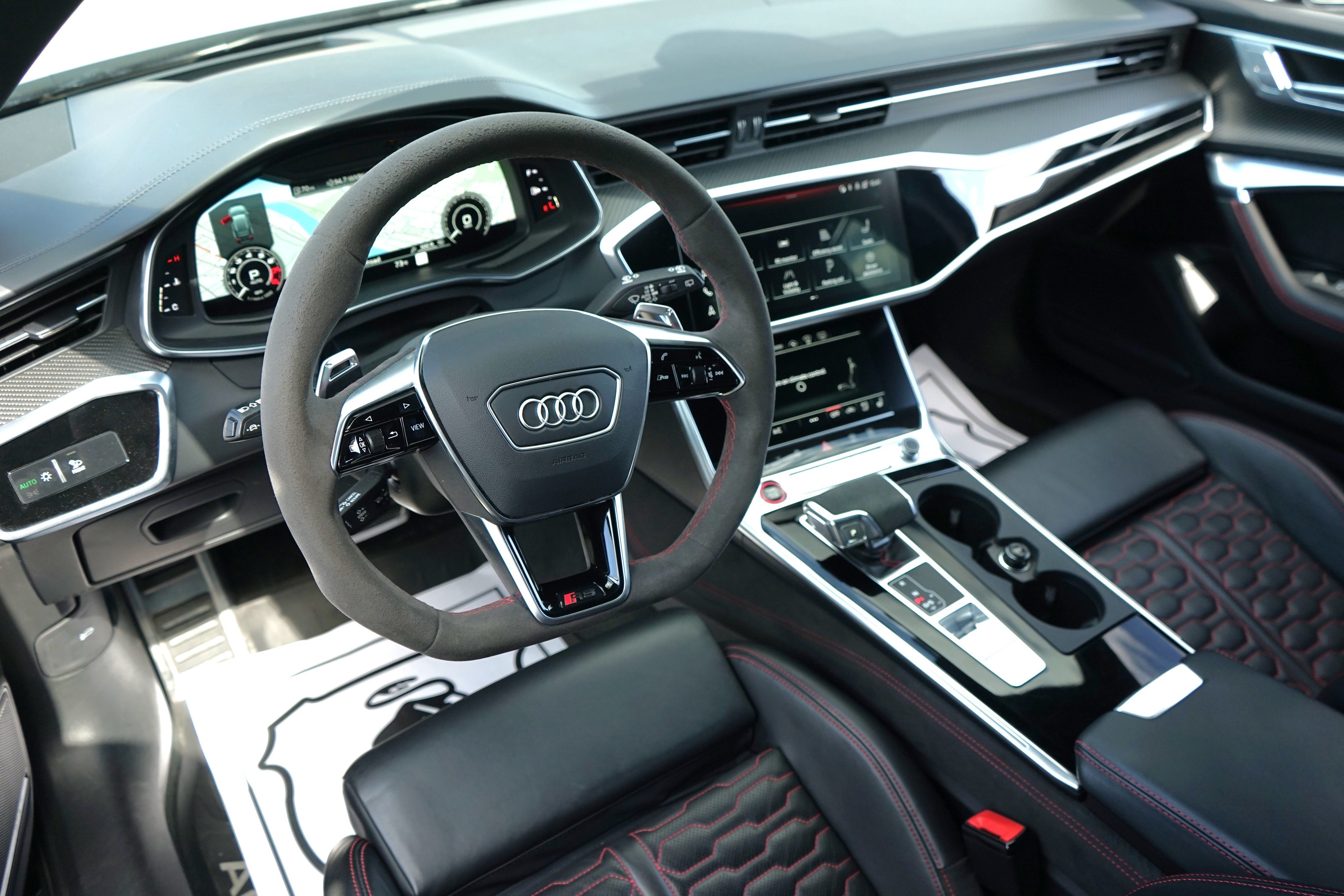 Photo 19 of this Audi RS 6 Avant