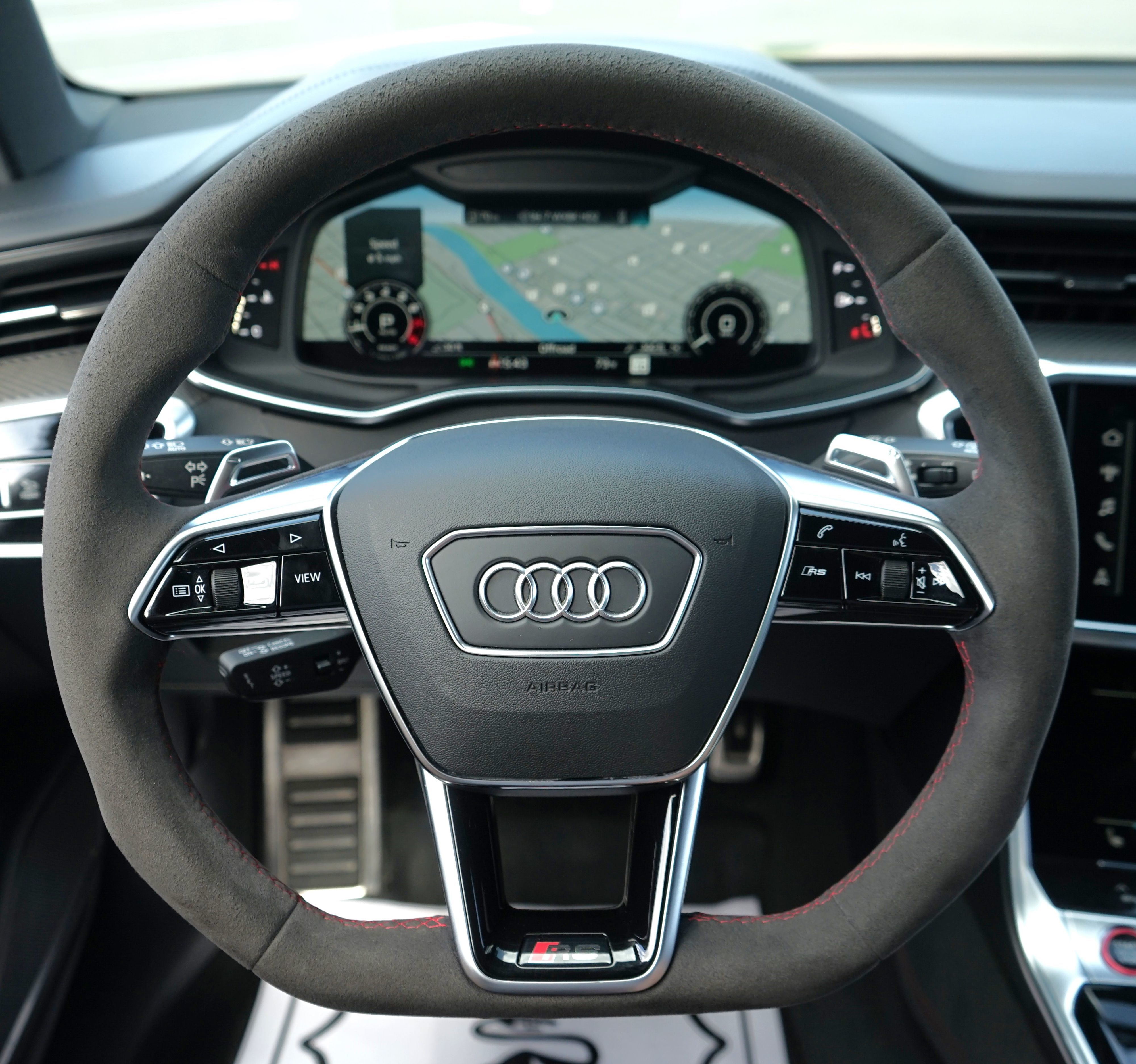 Photo 22 of this Audi RS 6 Avant