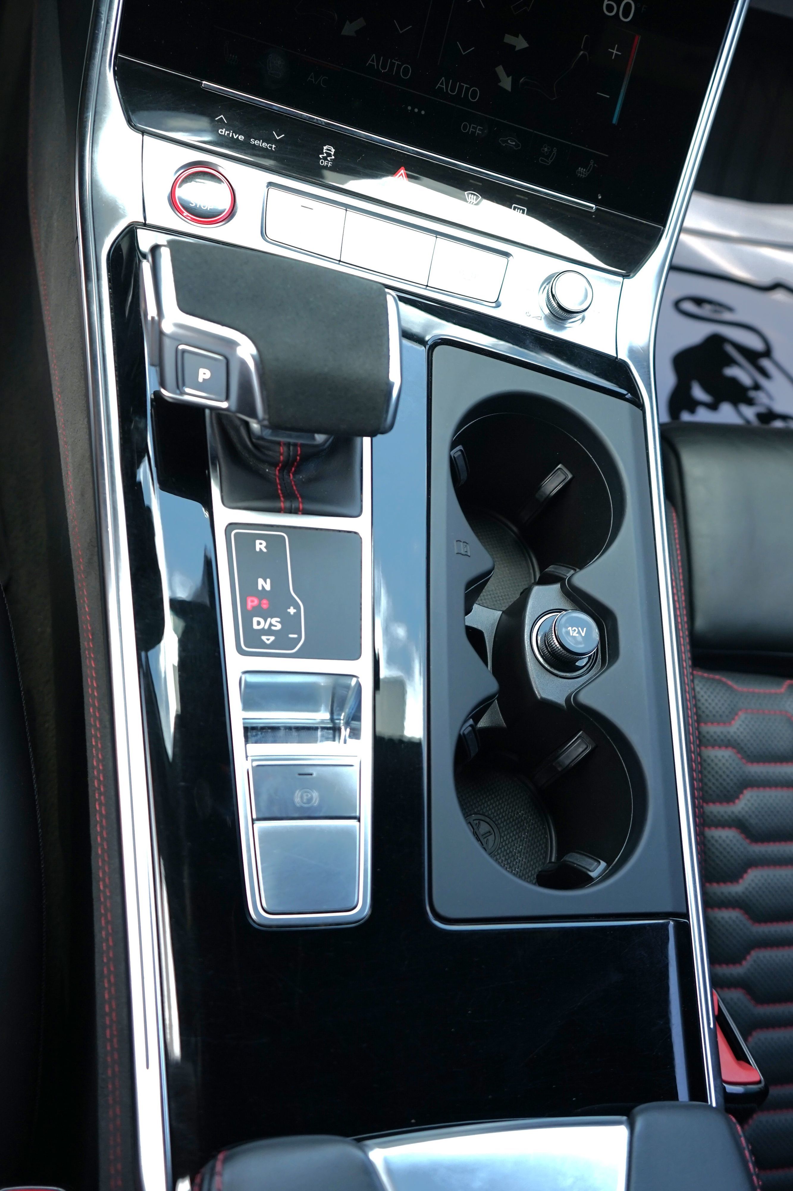 Photo 30 of this Audi RS 6 Avant