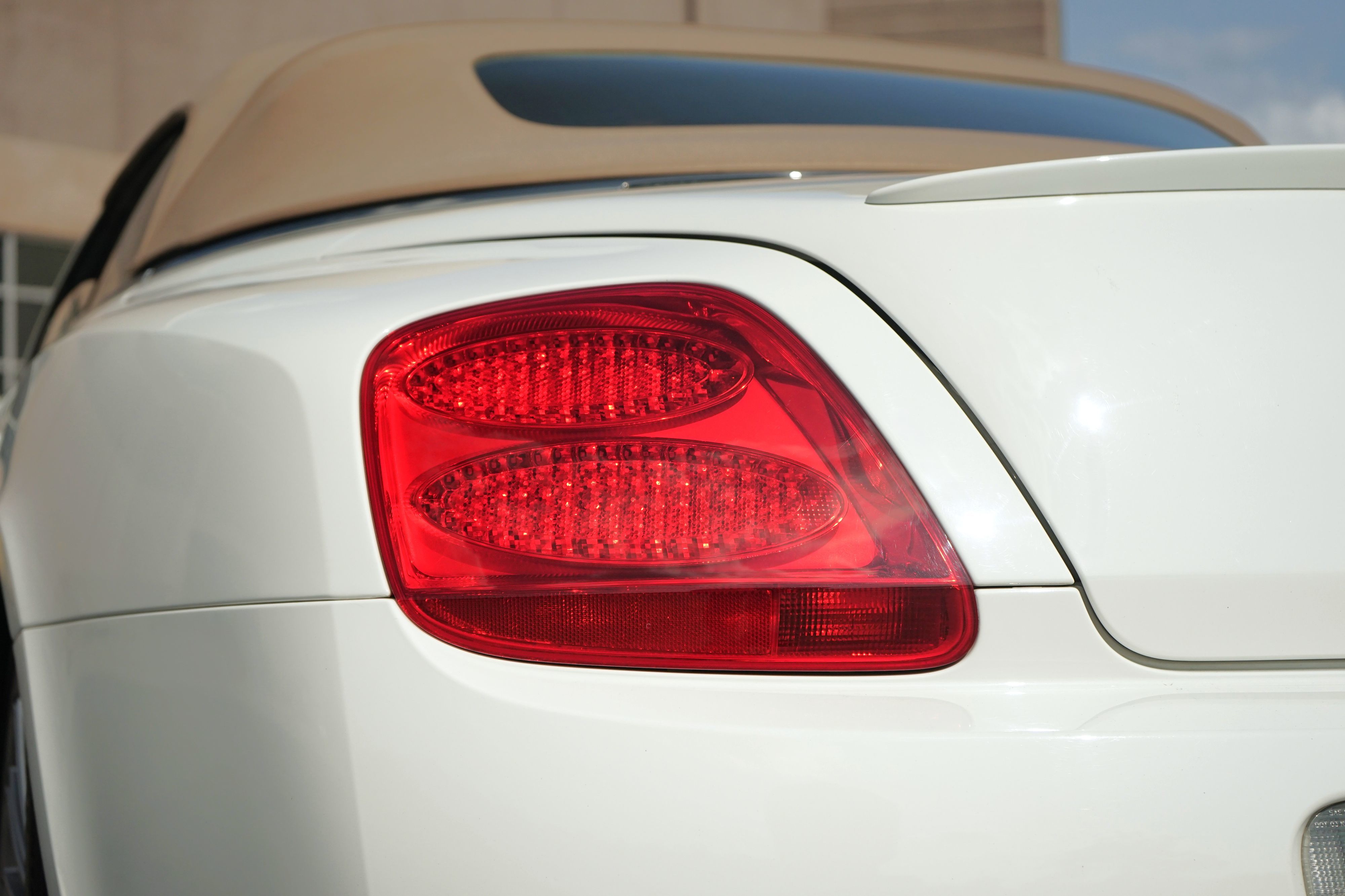 Photo 32 of this Bentley Continental GT