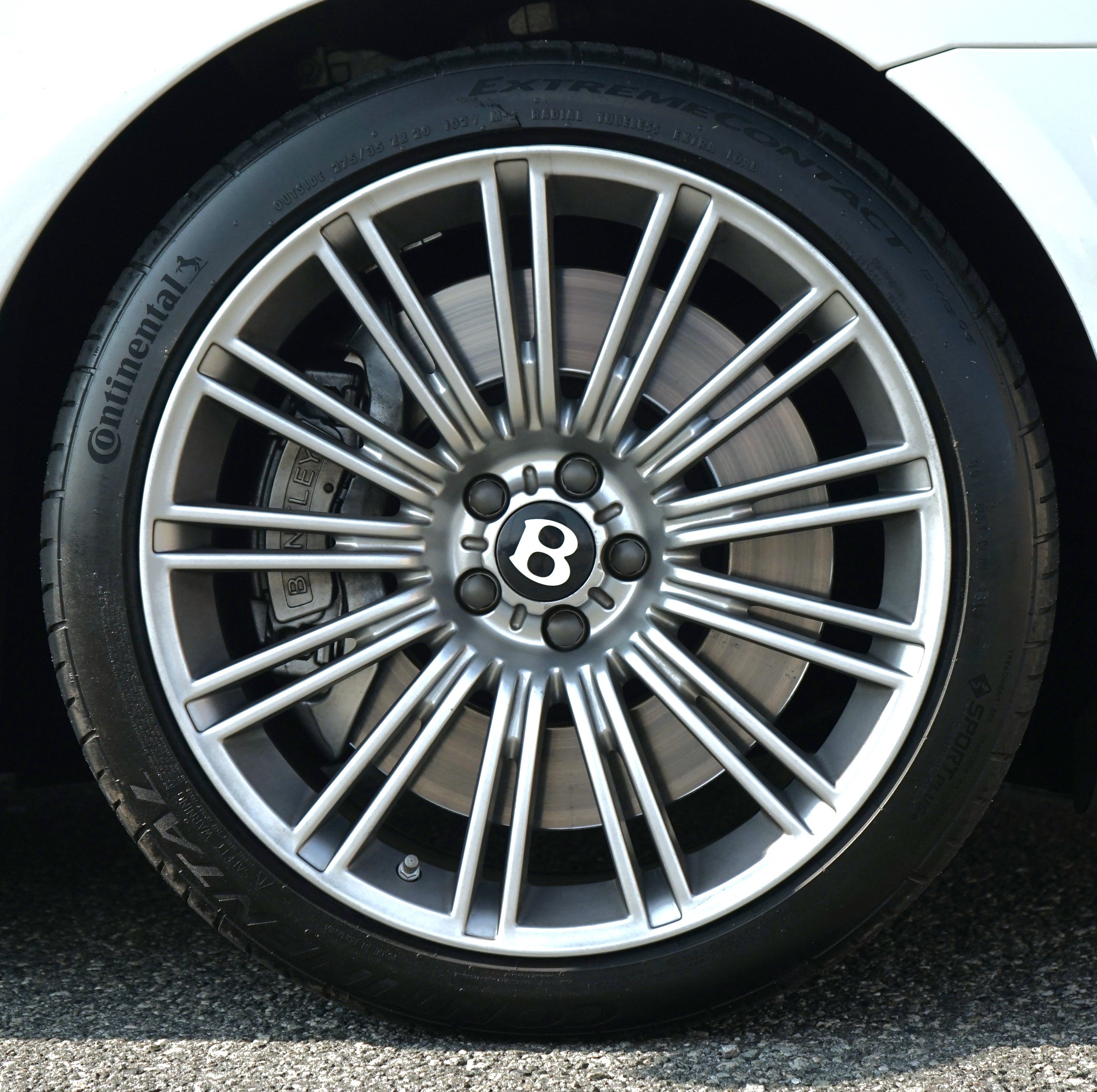 Photo 44 of this Bentley Continental GT