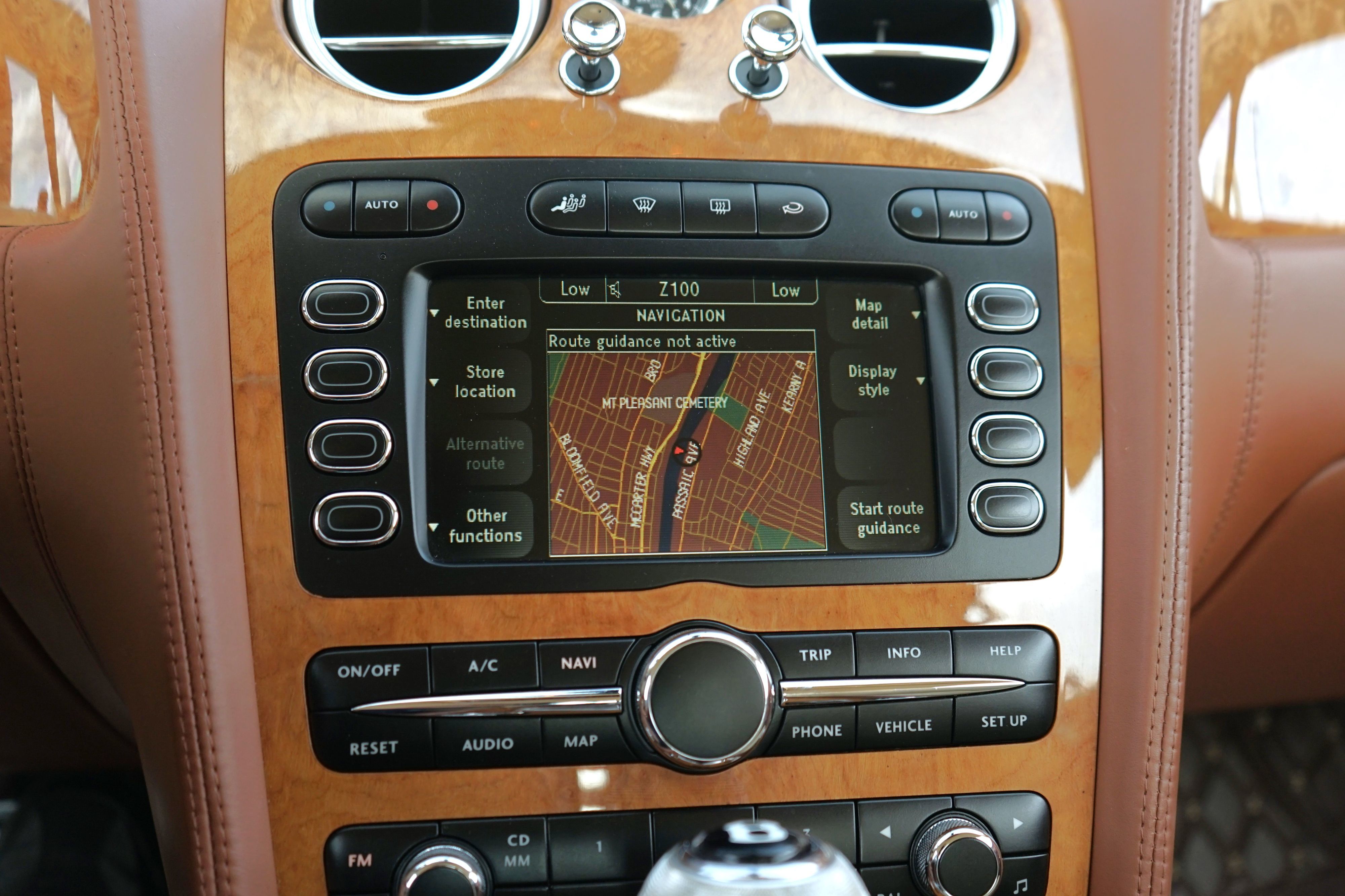 Photo 25 of this Bentley Continental GT