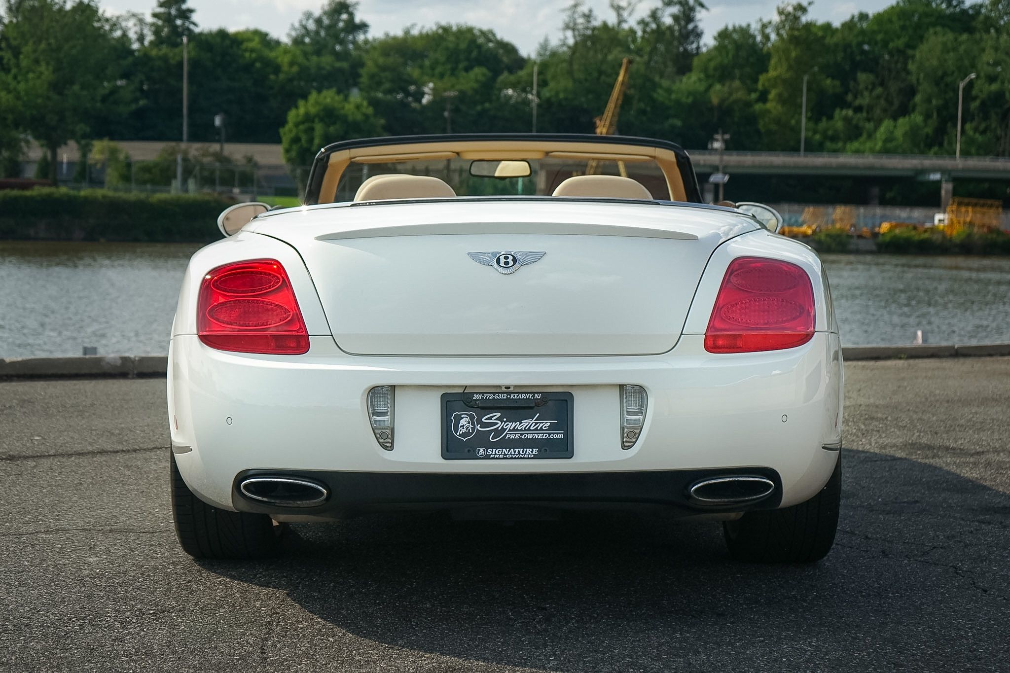 Photo 35 of this Bentley Continental GT