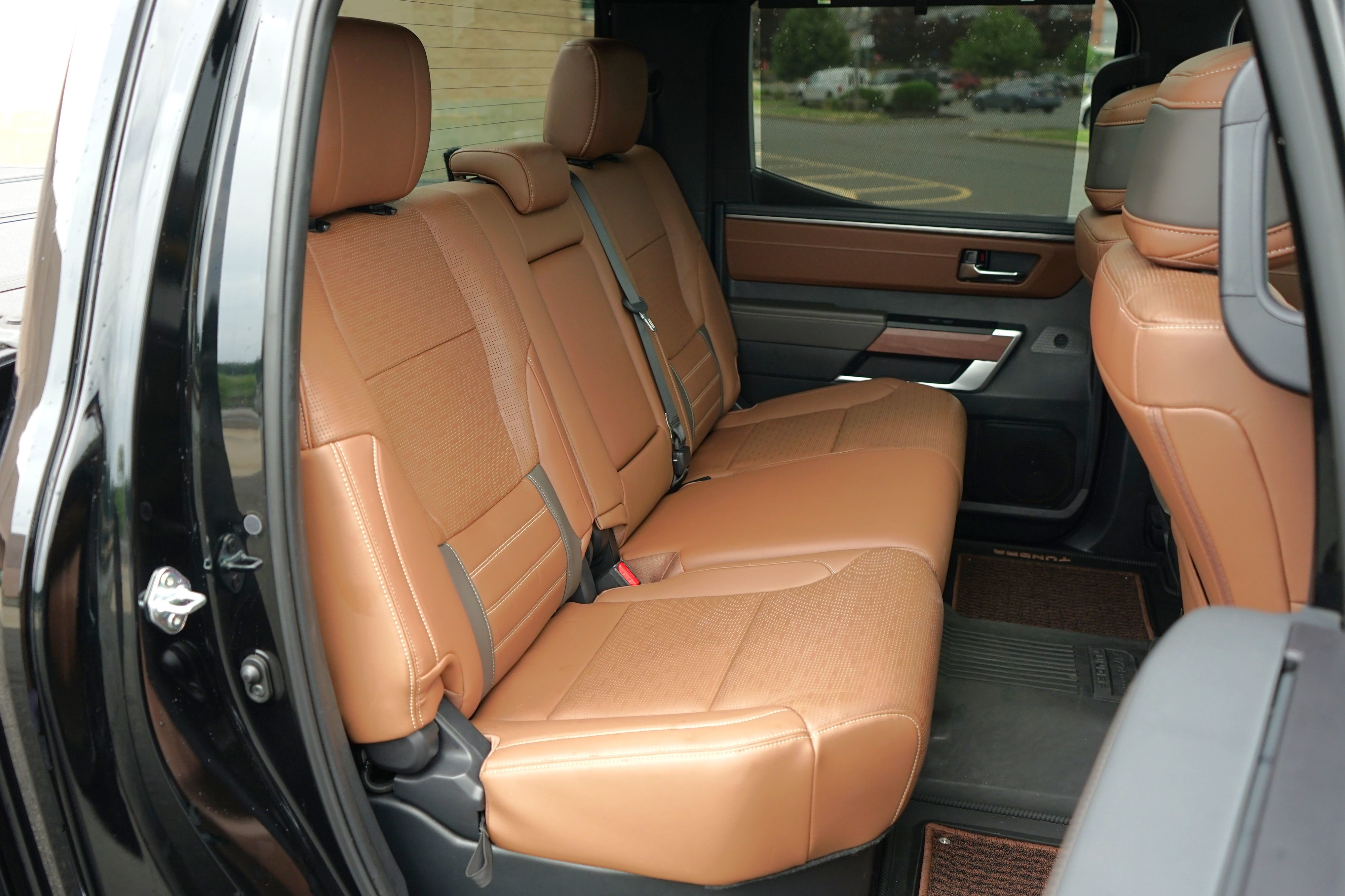 Photo 41 of this Toyota Tundra 4WD