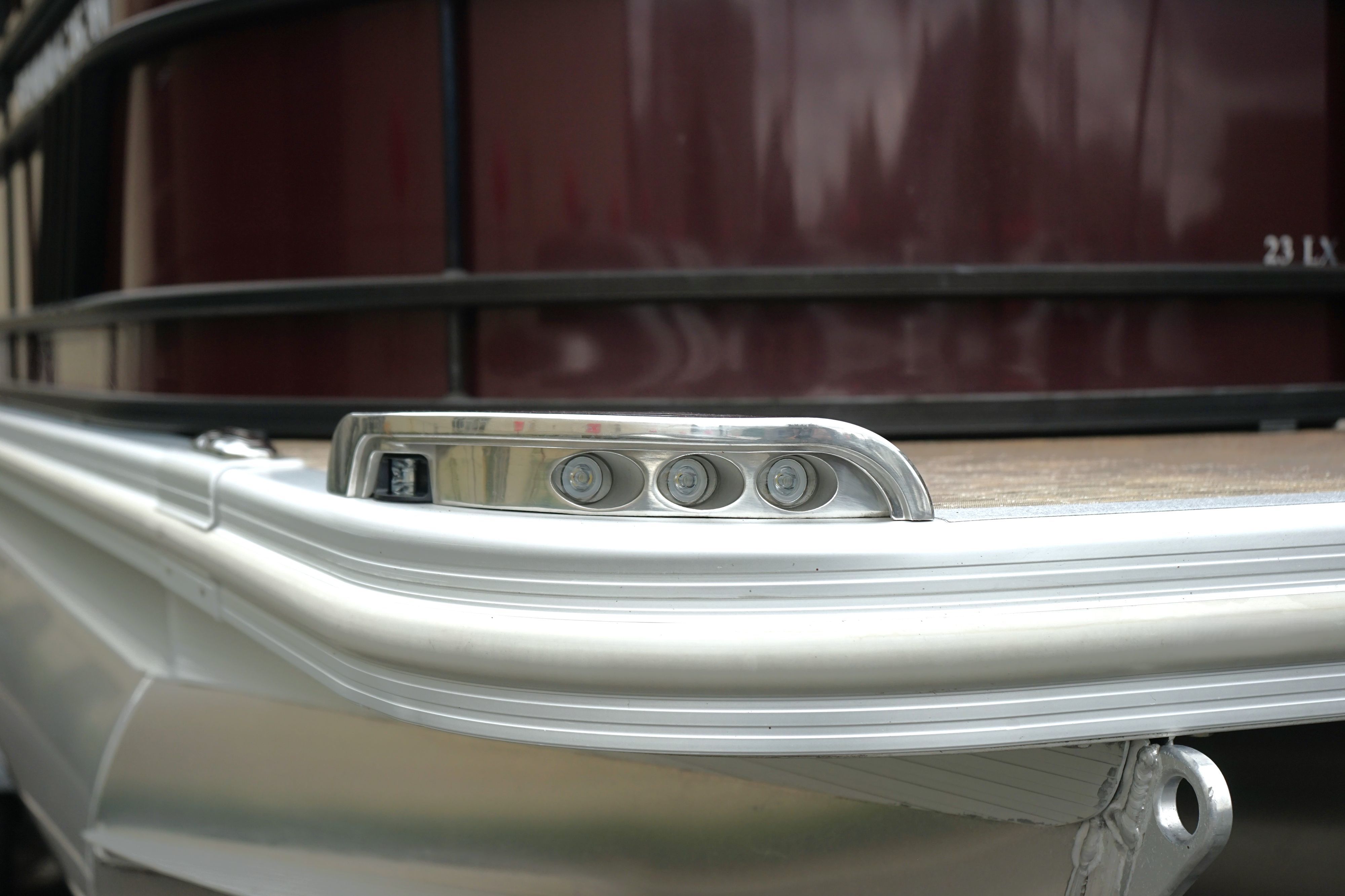 Photo 5 of this Bennington LX 23 