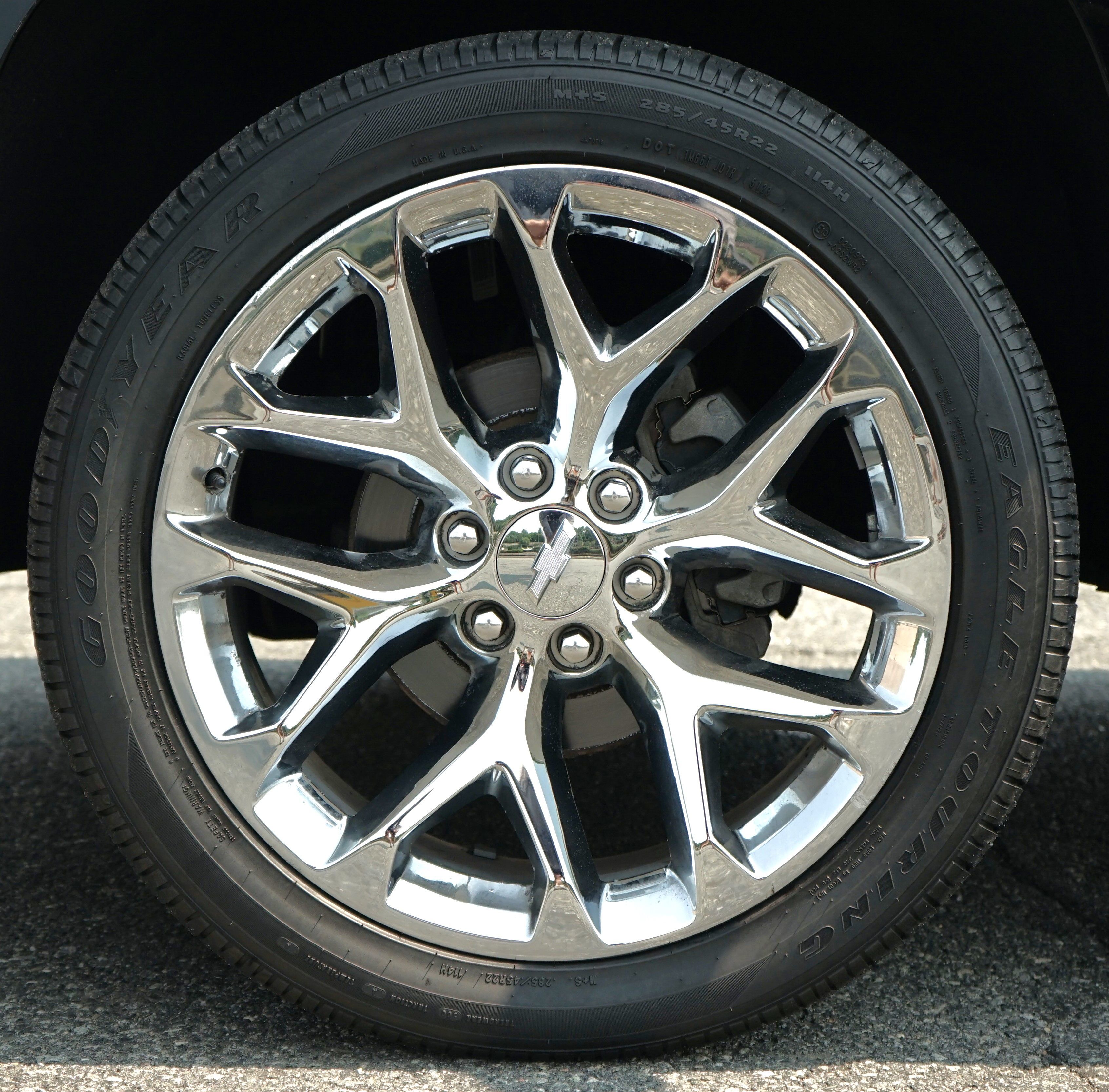 Photo 46 of this Chevrolet Tahoe