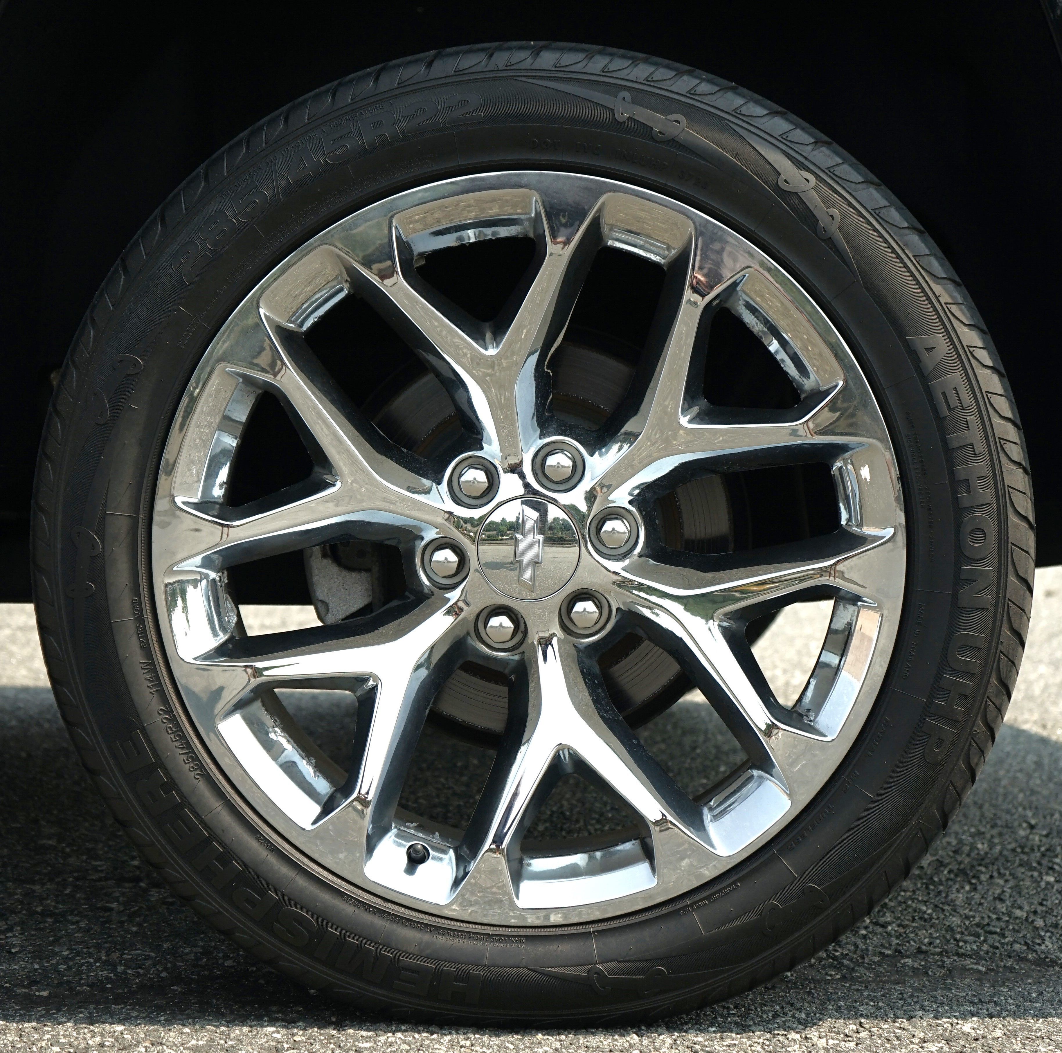 Photo 47 of this Chevrolet Tahoe