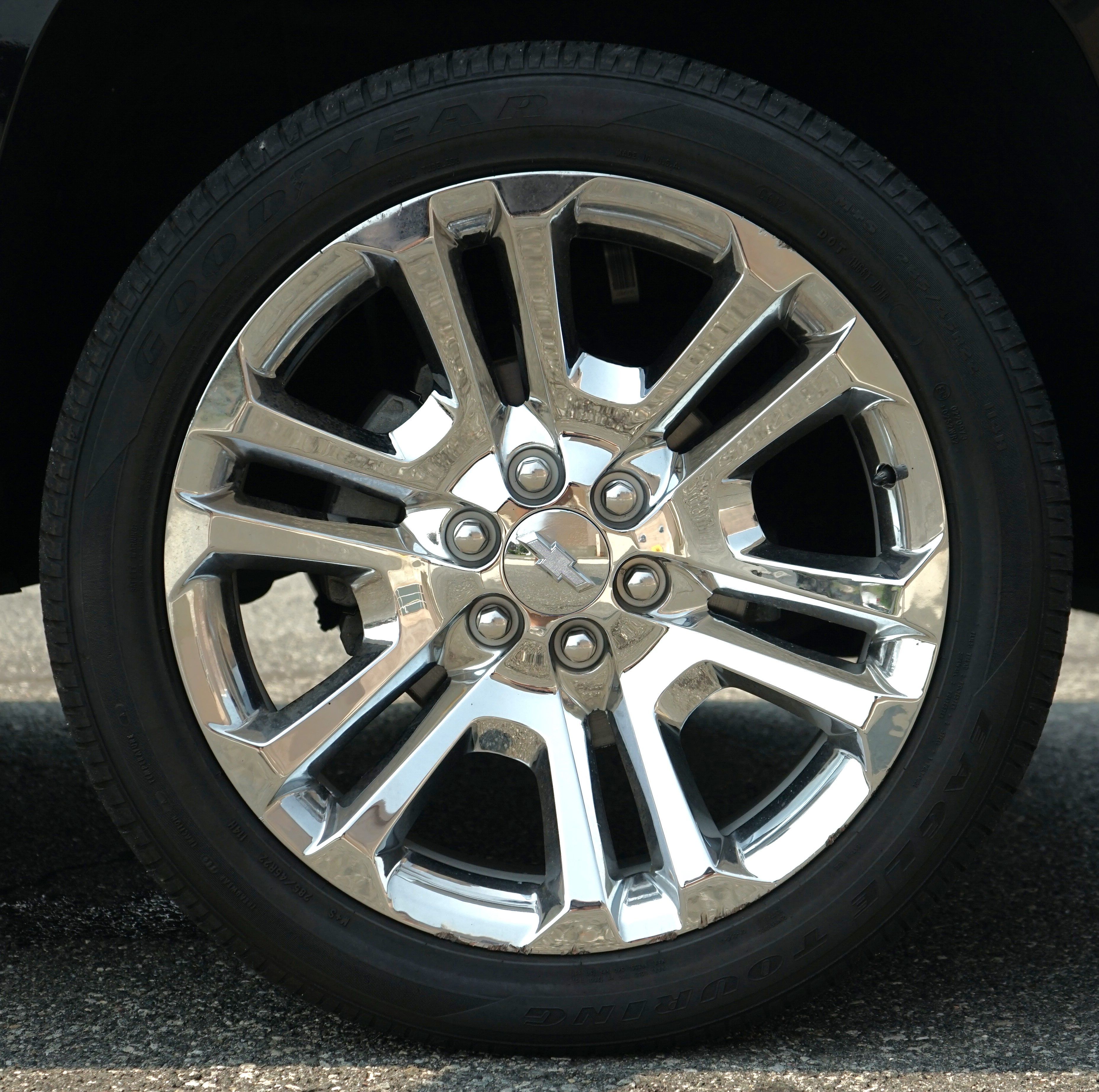 Photo 49 of this Chevrolet Tahoe