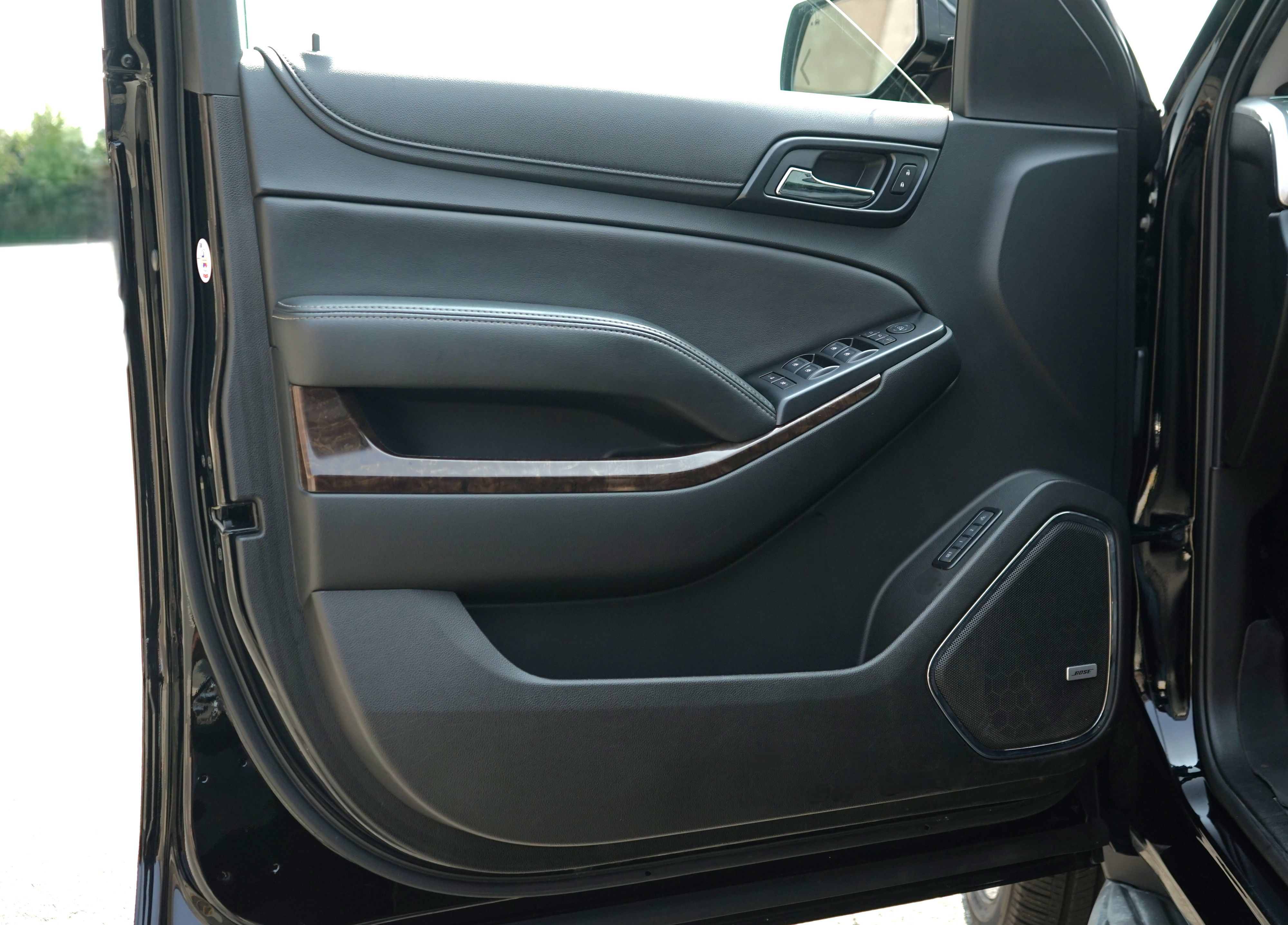 Photo 10 of this Chevrolet Tahoe